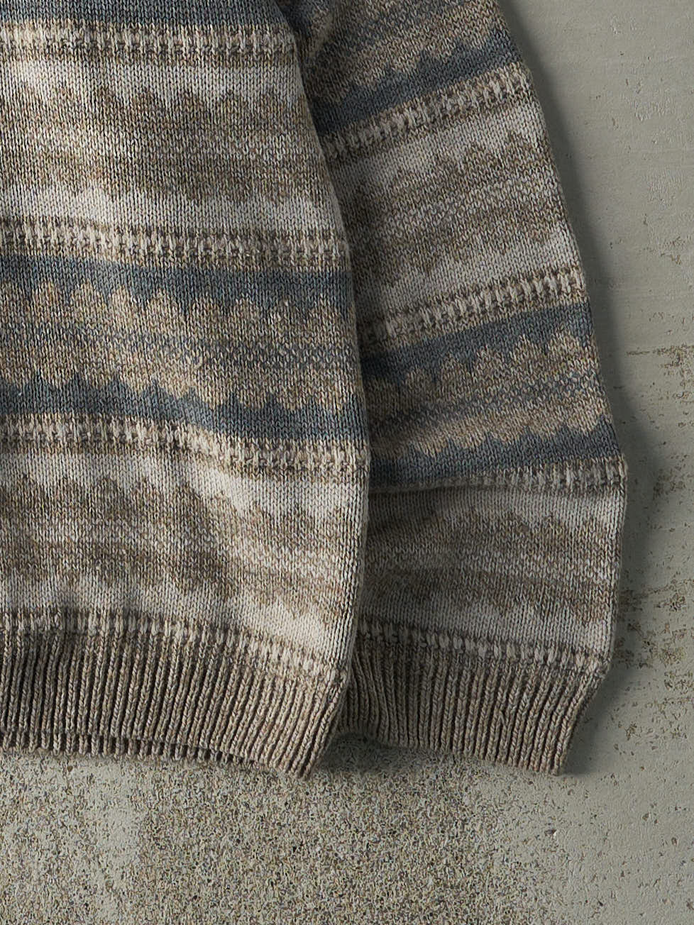 Vintage 90s Beige & Blue Knit Patterned Sweater (L)