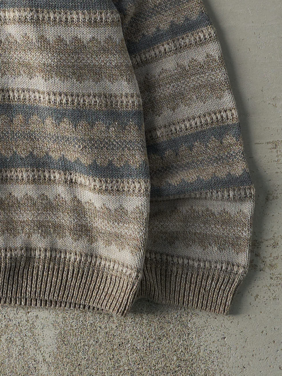 Vintage 90s Beige & Blue Knit Patterned Sweater (L)