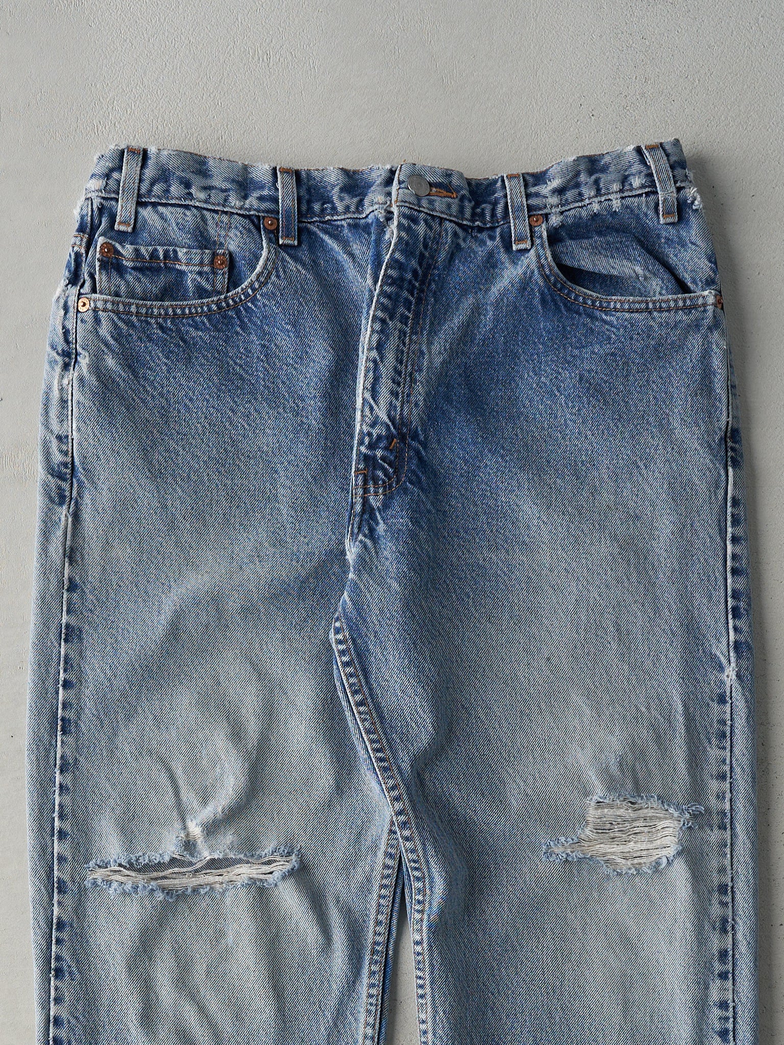 Vintage 90s Light Wash Levi's 505 Jeans (34x31)