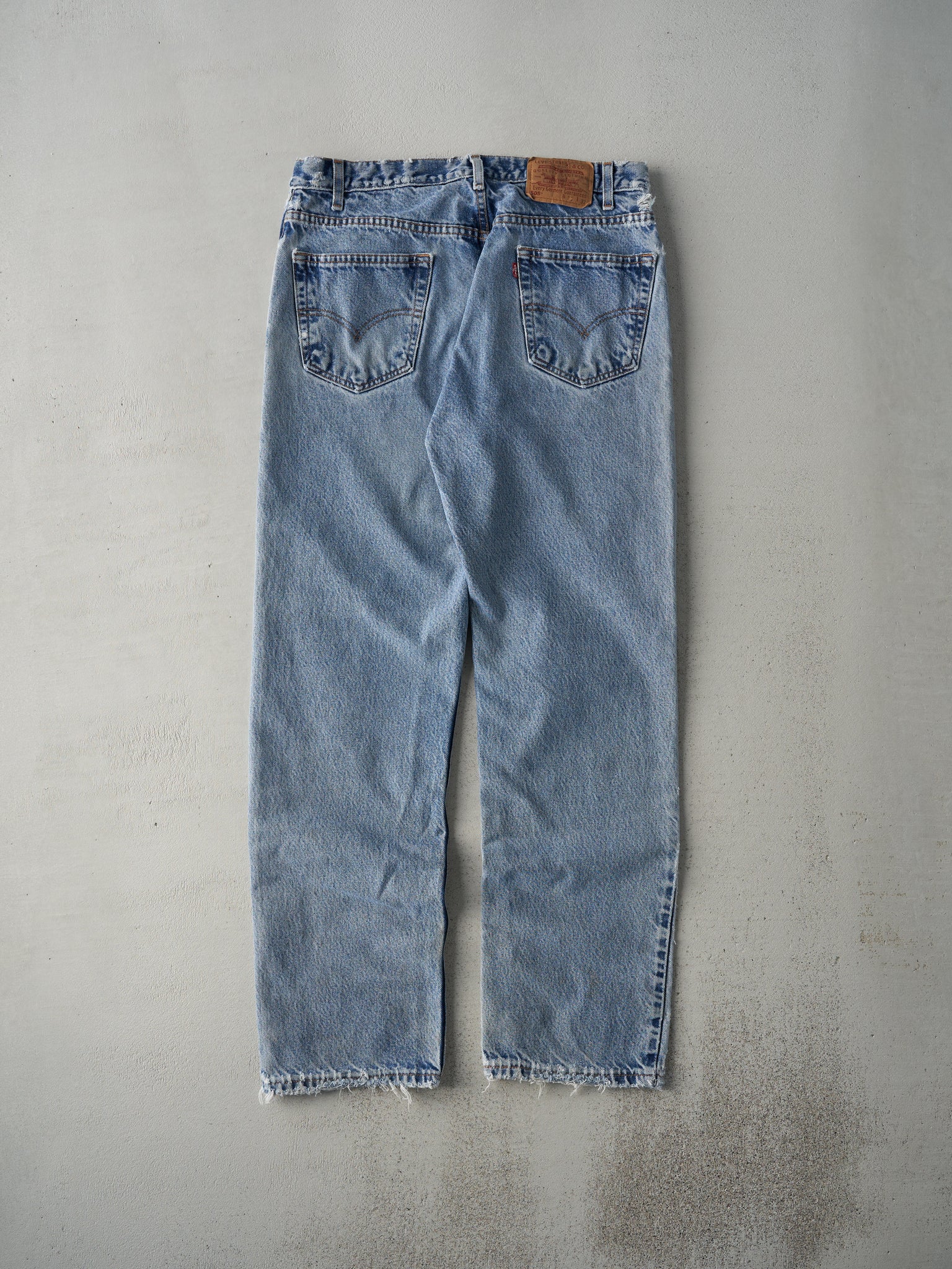 Vintage 90s Light Wash Levi's 505 Jeans (34x31)