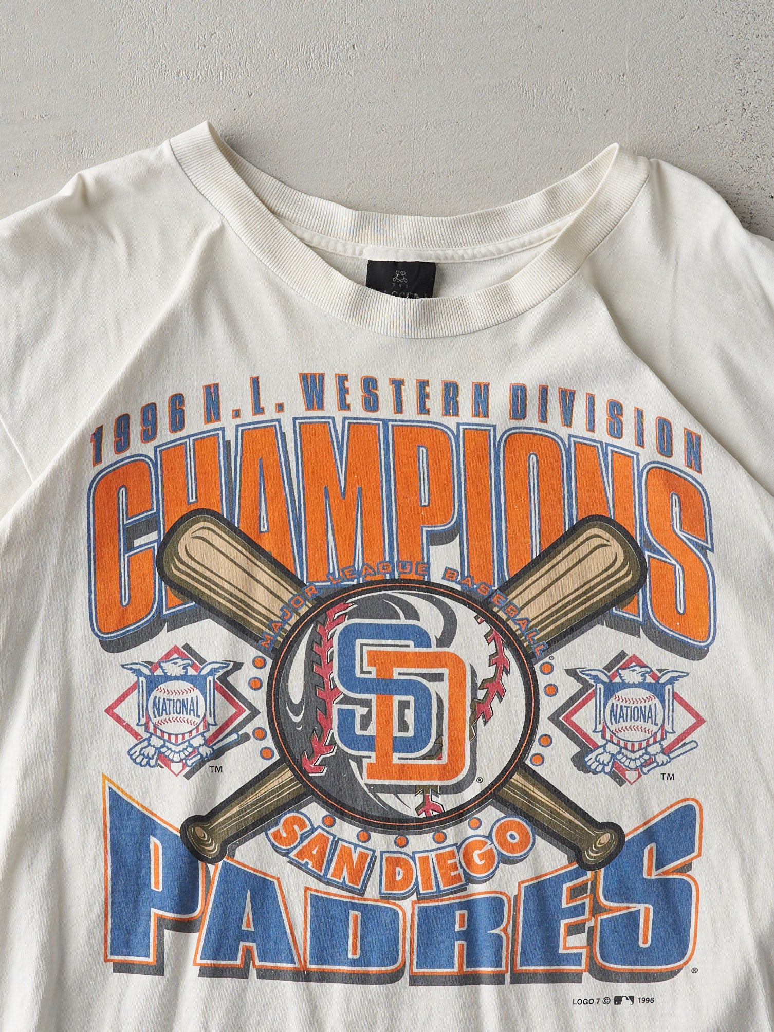 Vintage 96' White San Diego Padres Western Division Champions Tee (L)