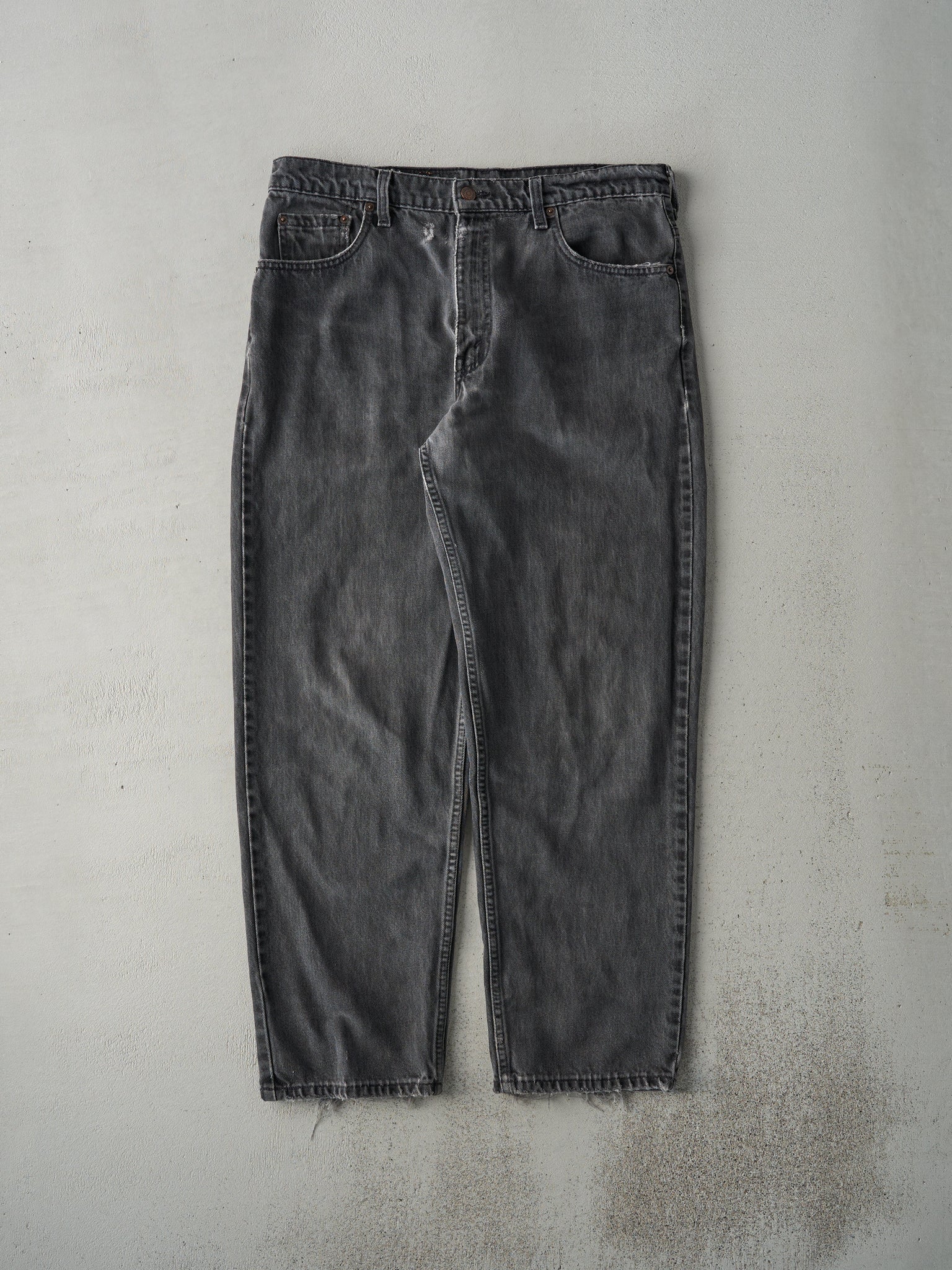 Vintage 90s Faded Black Levi's 550 Denim Pants (34x29)