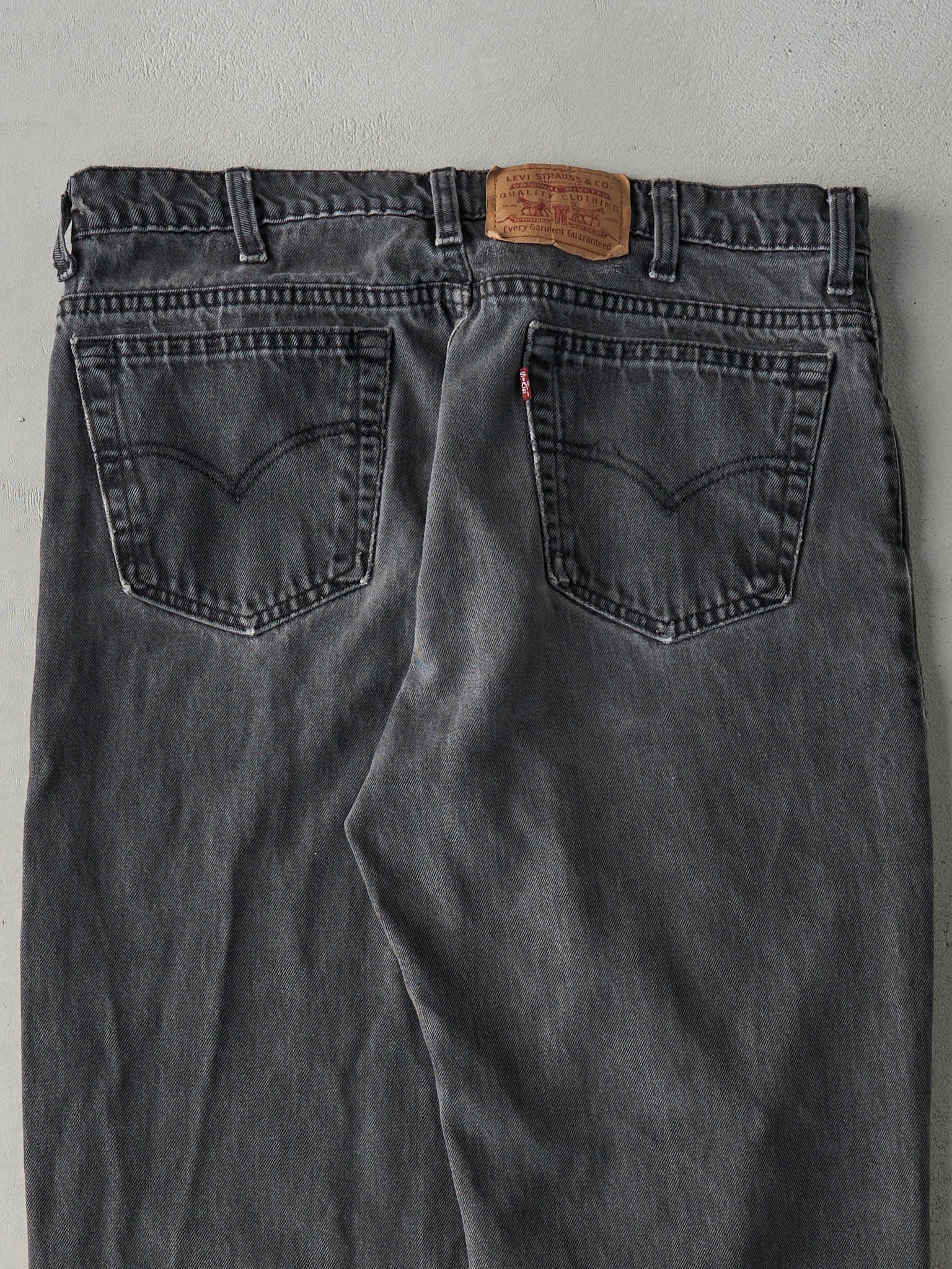 Vintage 90s Faded Black Levi's 550 Denim Pants (34x29)