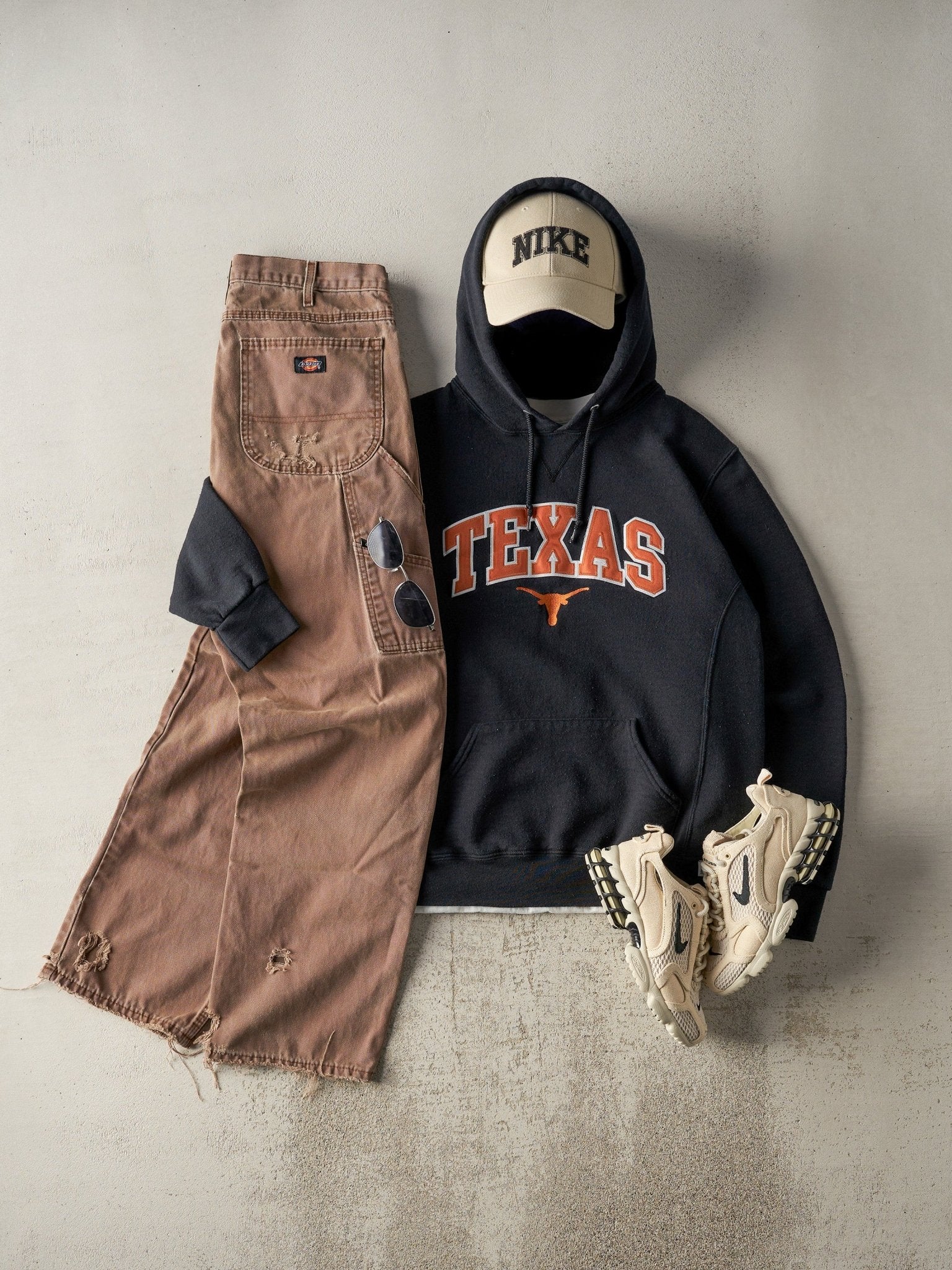 Vintage 90s Brown Dickies Carpenter Pants (32x31) – Rebalance Vintage