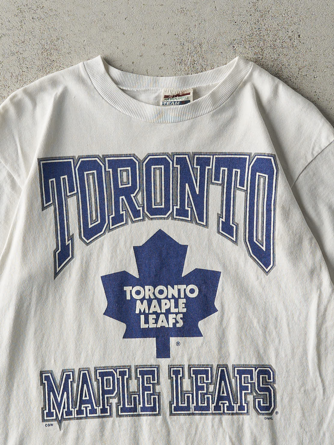 Vintage 90s White Toronto Maple Leafs Single Stitch Baby Tee (XS/S)