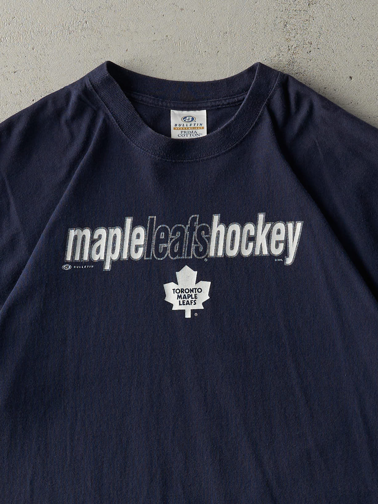 Vintage Y2K Navy Blue Toronto Maple Leafs Tee (L/XL)