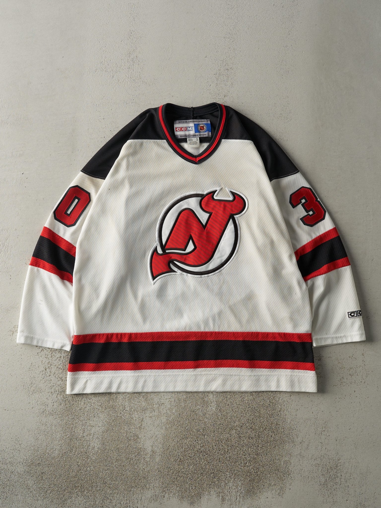 Vintage 90s New Jersey Devils Martin Brodeur #30 Jersey (XL)