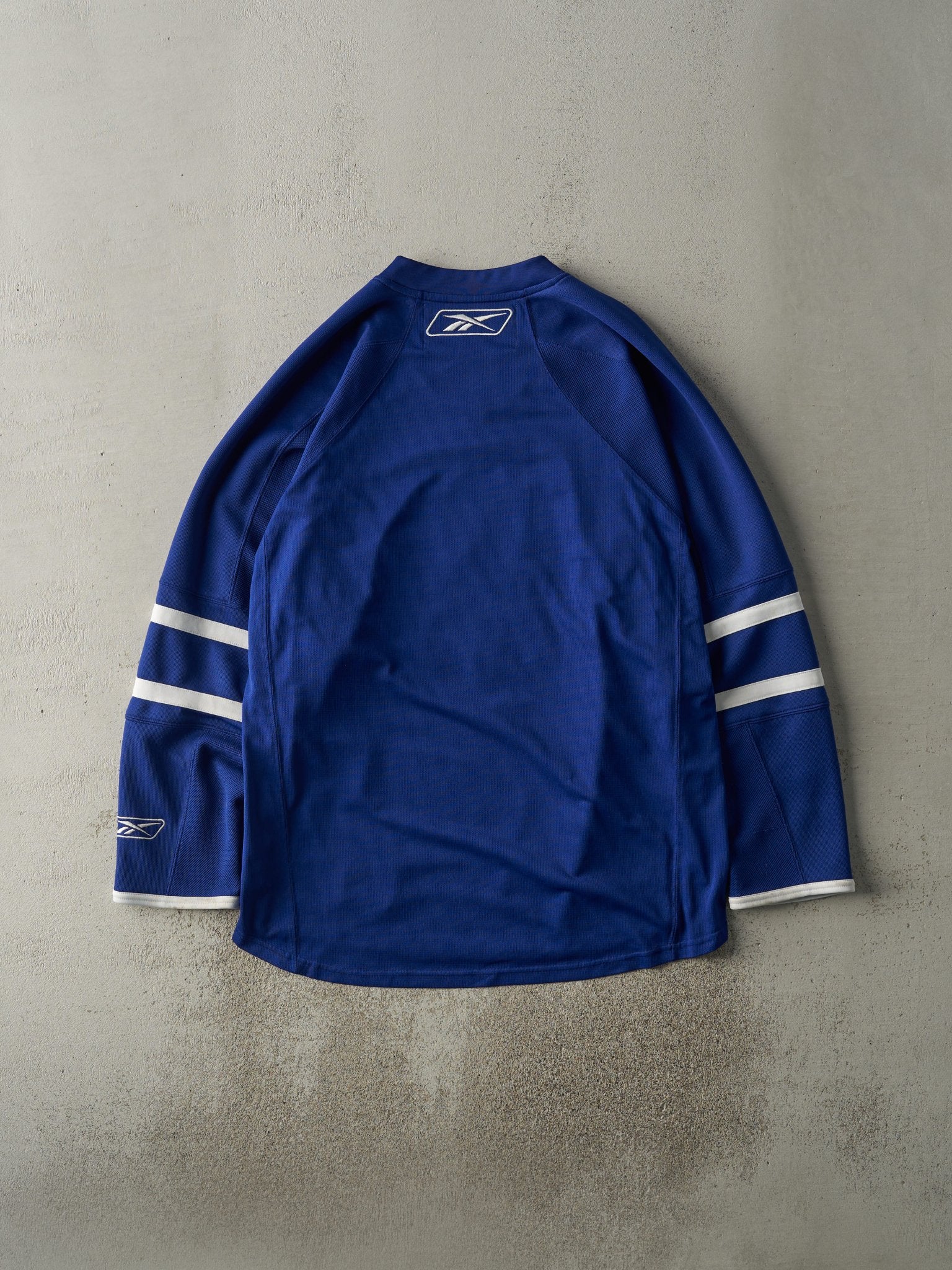 Vintage Y2K Blue Toronto Maple Leafs Jersey (L/XL)