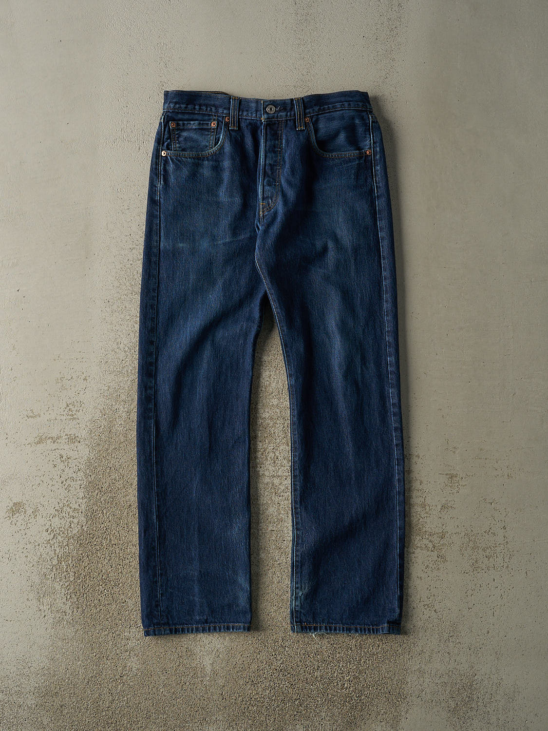 Vintage Y2K Dark Wash Levi's 501 Jeans (33x32)