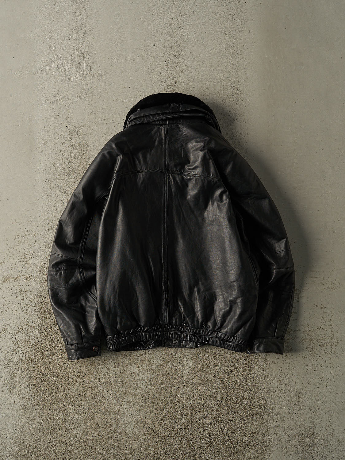 Vintage 90s Black Fur Collared Aviator Style Leather Jacket (S/M)