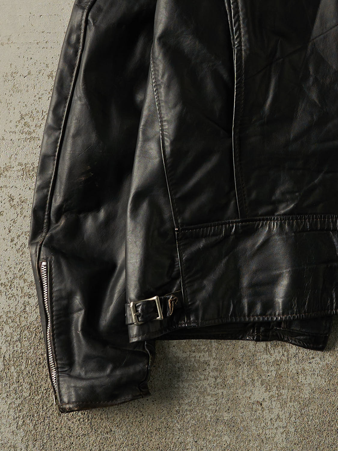Vintage 90s Black Leather Biker Jacket (L/XL)