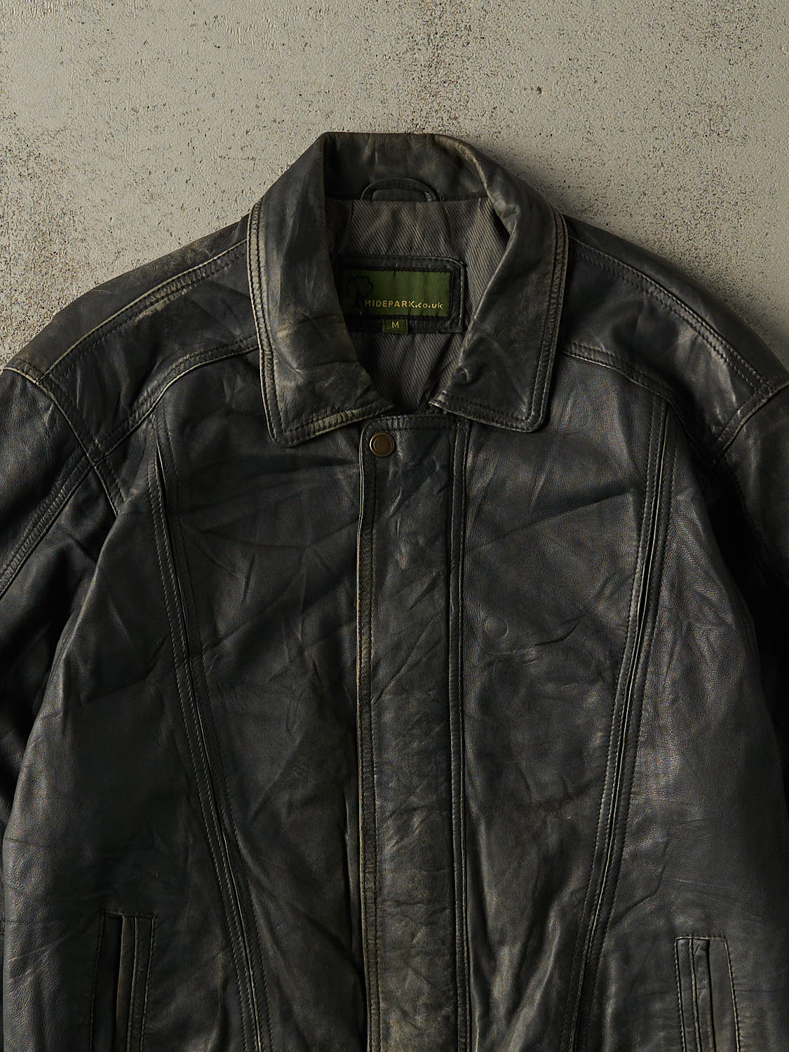 Vintage Y2K Faded Black Leather Bomber Jacket (M/L)