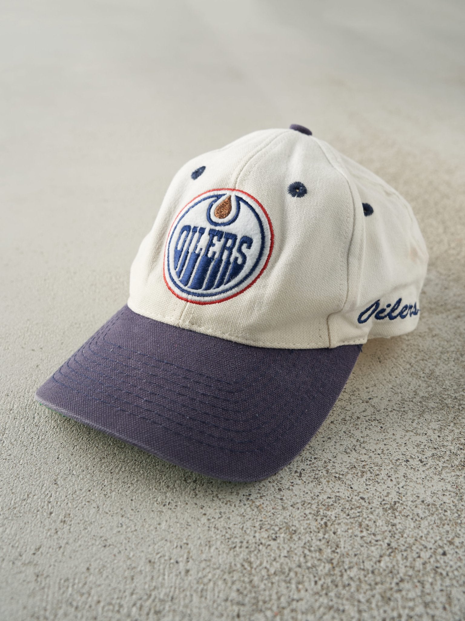 Vintage 90s White & Navy Edmonton Oilers Russell Athletics Snapback