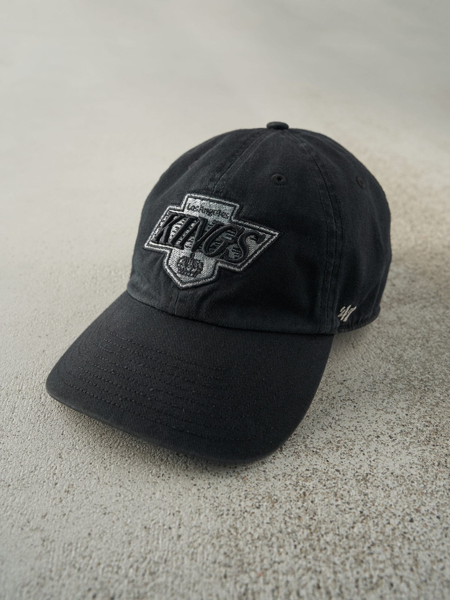 Vintage Y2K Black Los Angeles Kings Strapback Hat