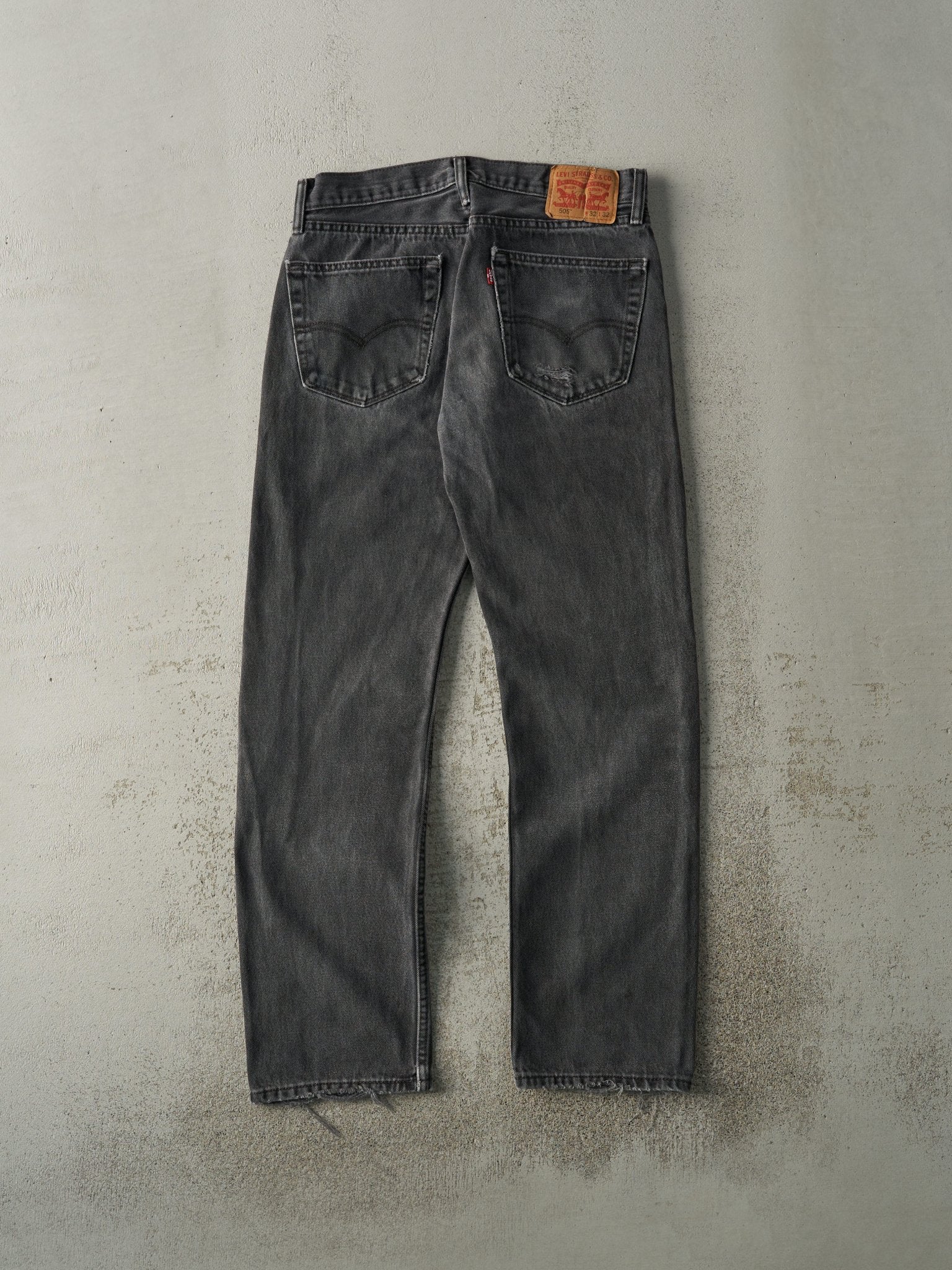 Vintage Y2K Faded Black Levi's 505 Denim Pants (31.5x30.5)