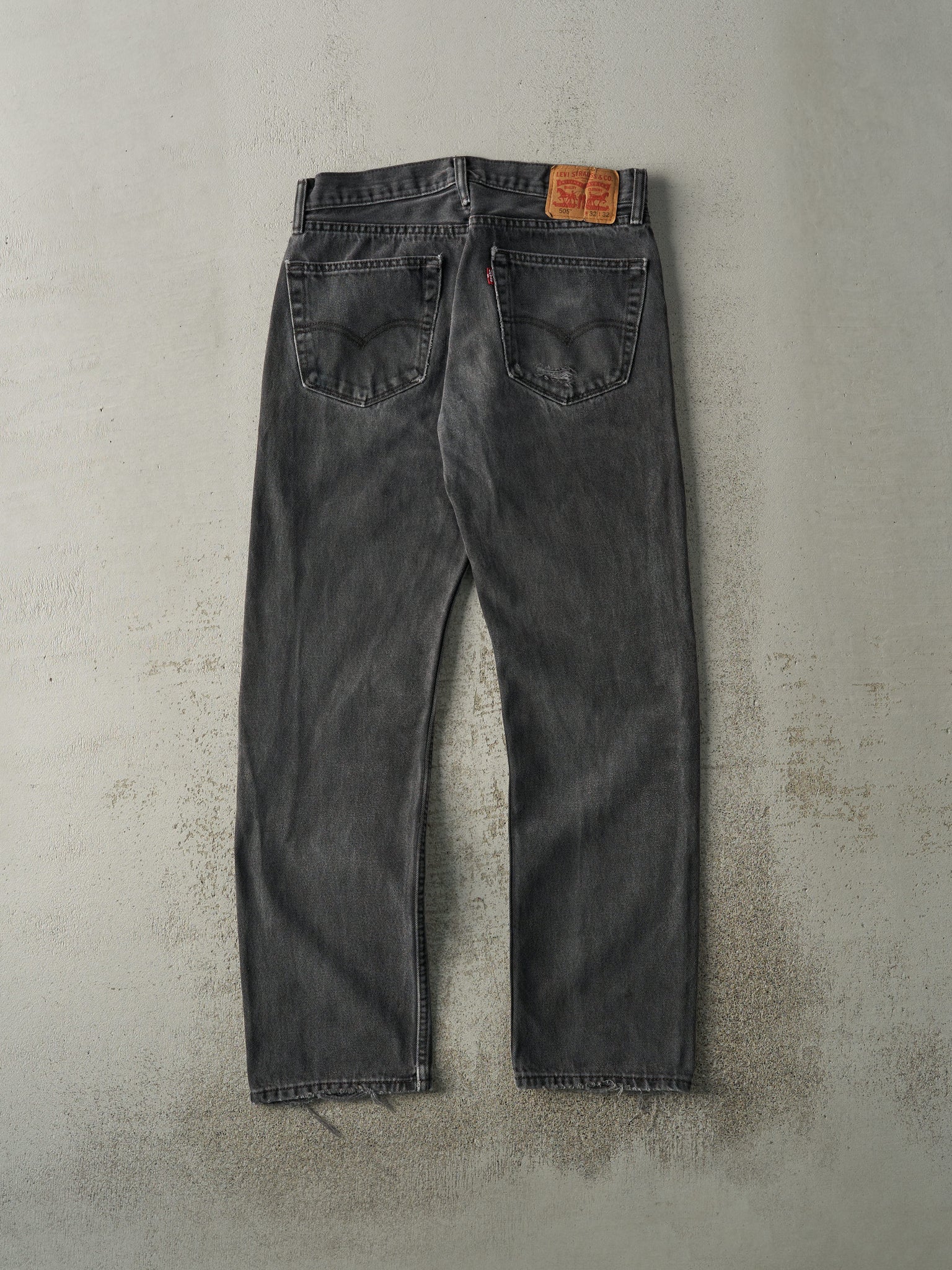 Vintage Y2K Faded Black Levi's 505 Denim Pants (31.5x30.5)