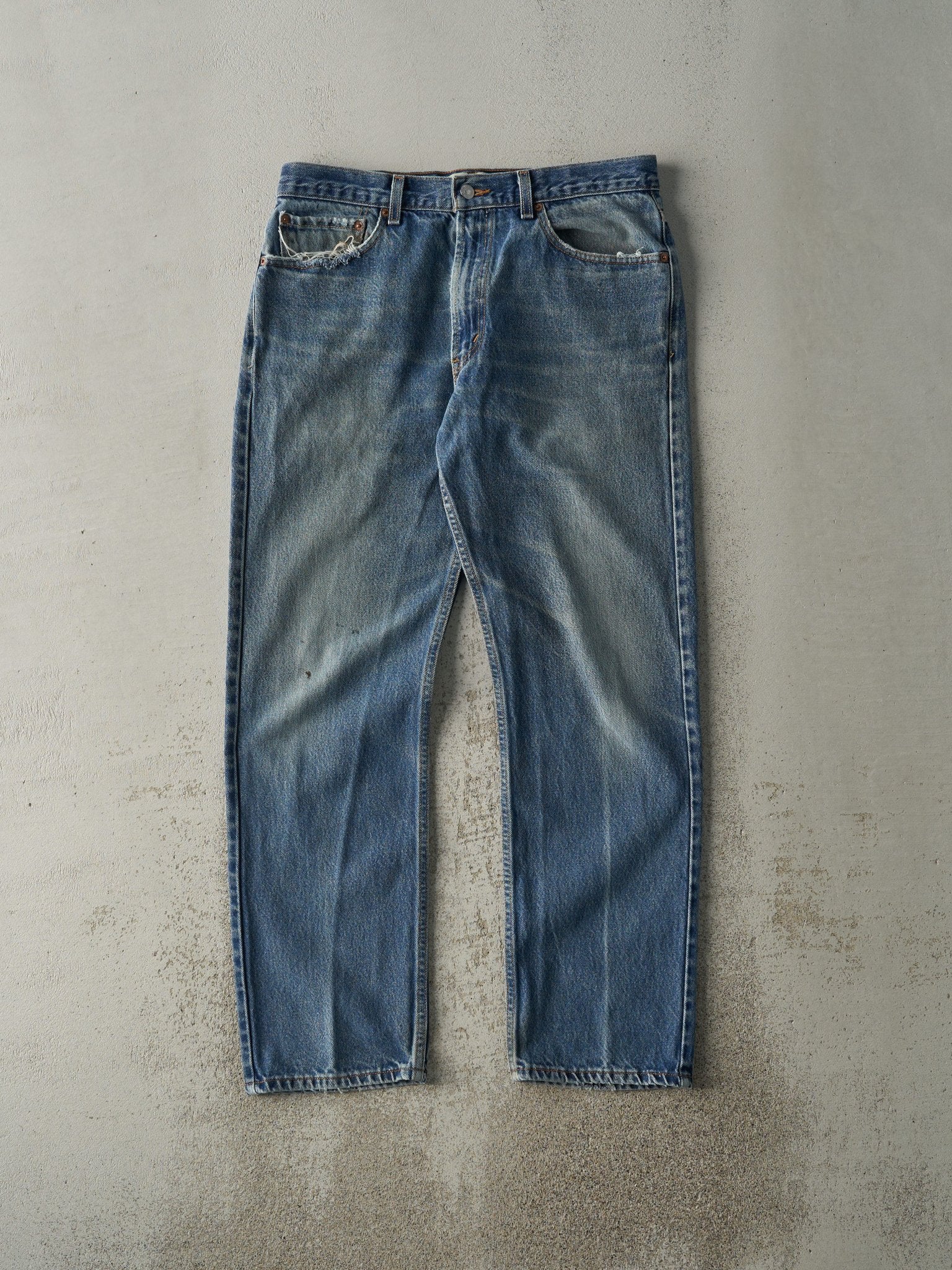 Vintage Y2K Mid Wash Levi's 505 Jeans (33.5x30.5)