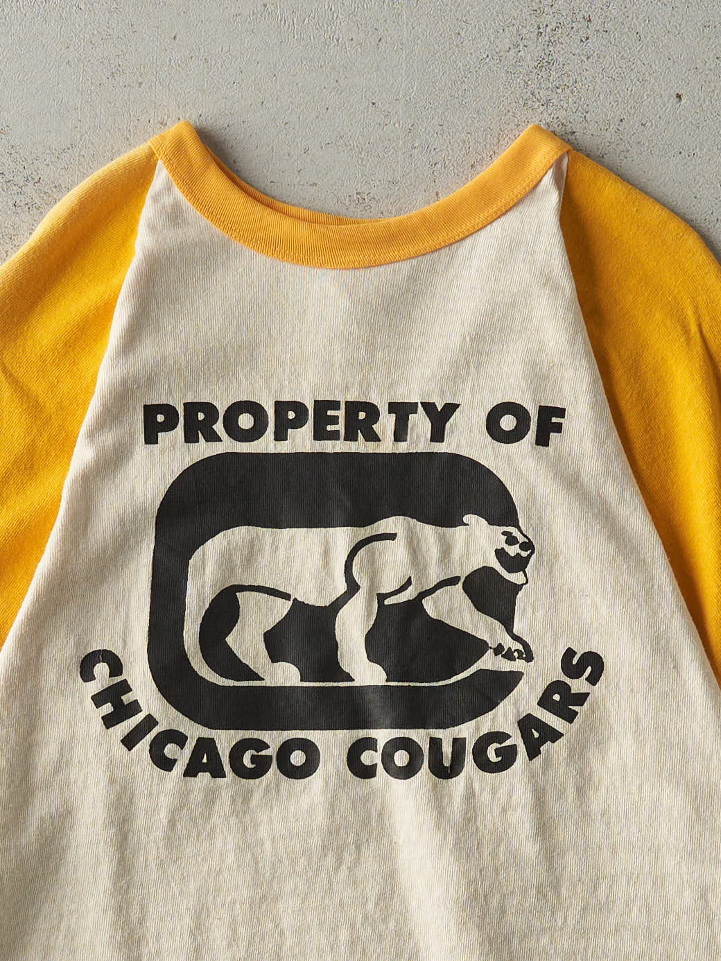 Vintage 70s Yellow & Beige Chicago Cougars Russell 3/4 Sleeve Shirt (XS/S)