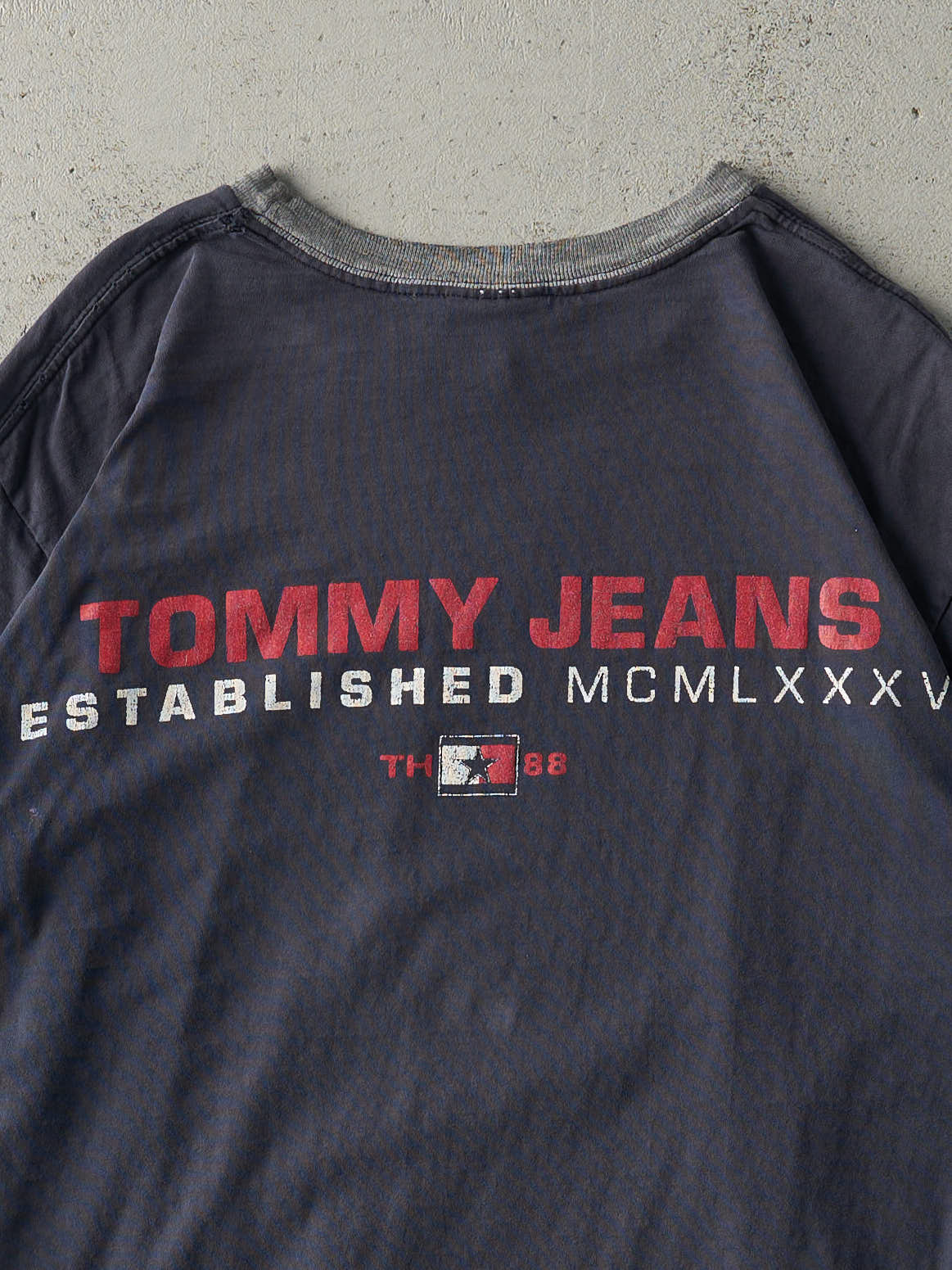 Vintage Y2K Navy Blue Tommy Jeans Tee (M)