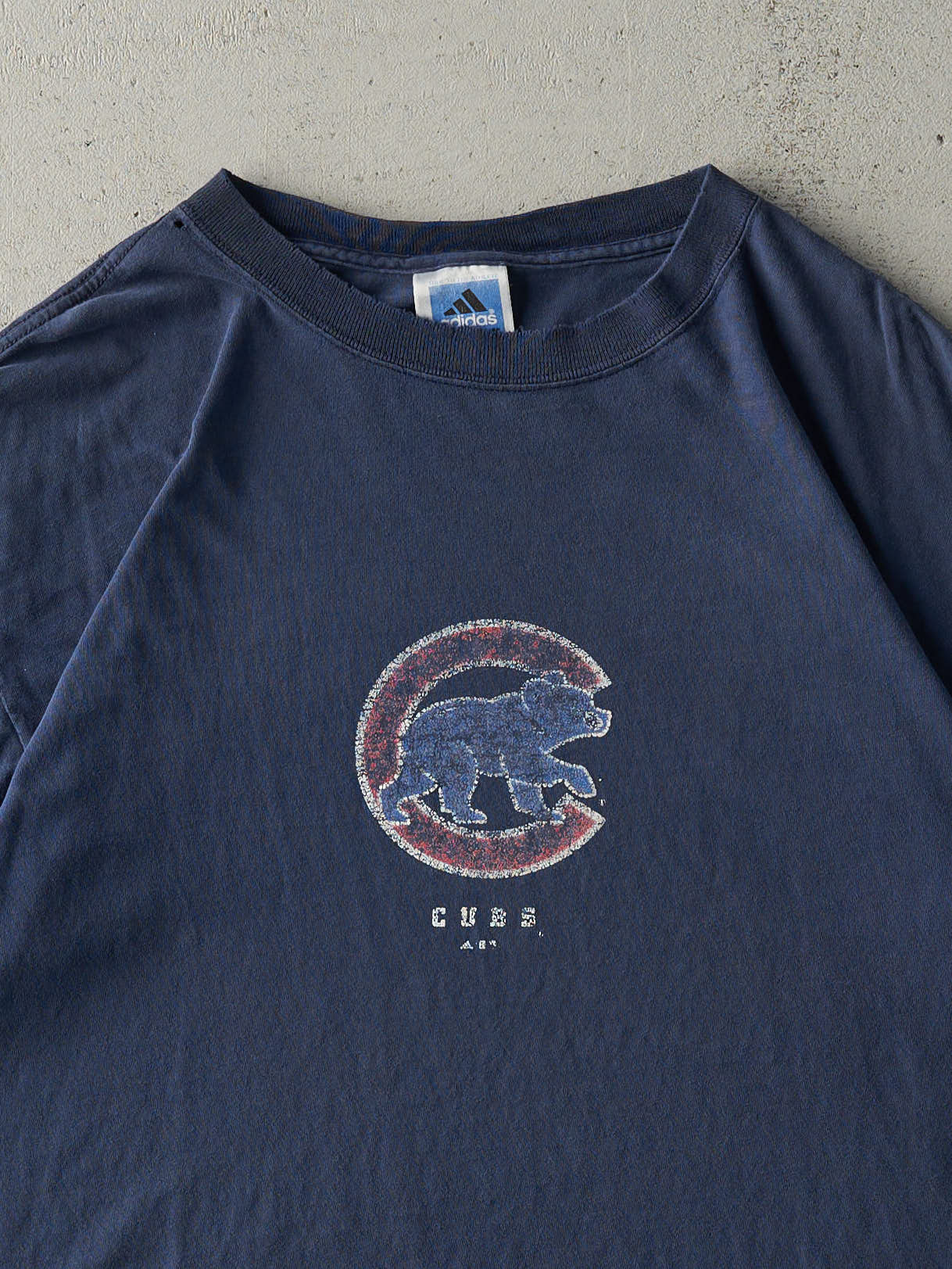 Vintage Y2K Navy Blue Chicago Cubs Adidas Tee (L)