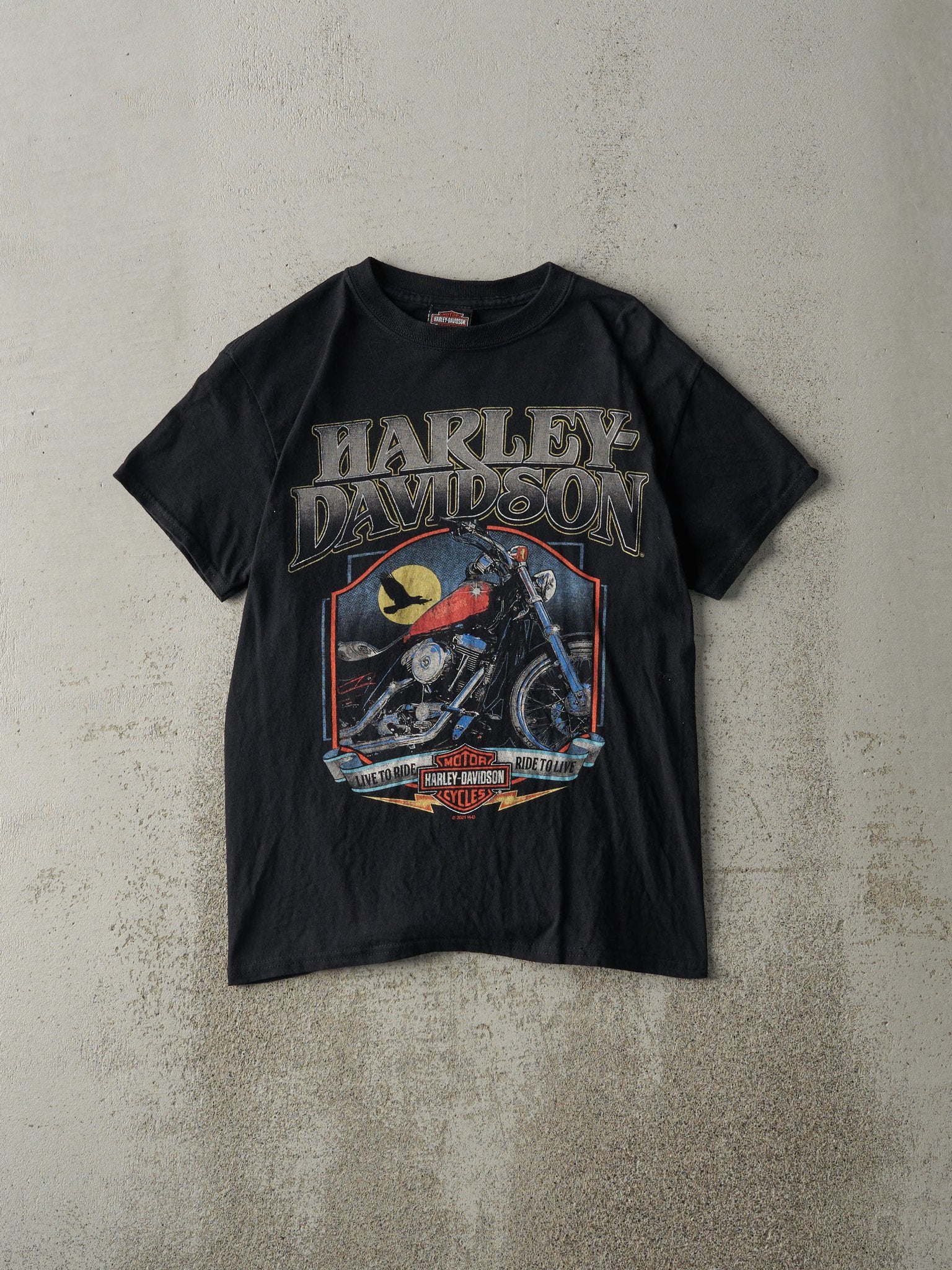 21' Black Davenport Iowa Harley Davidson Tee (XS/S)
