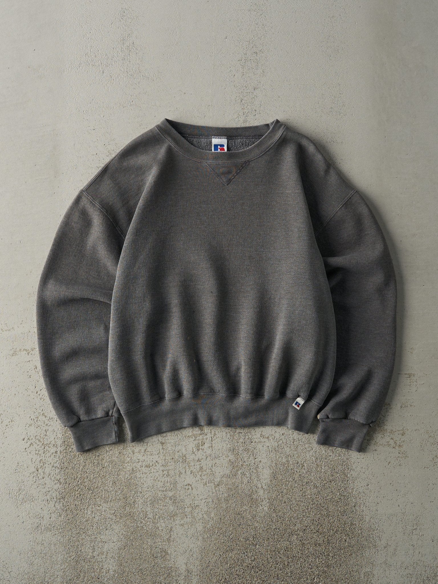Vintage Y2K Charcoal Grey Russell Athletic Blank Crewneck (L)