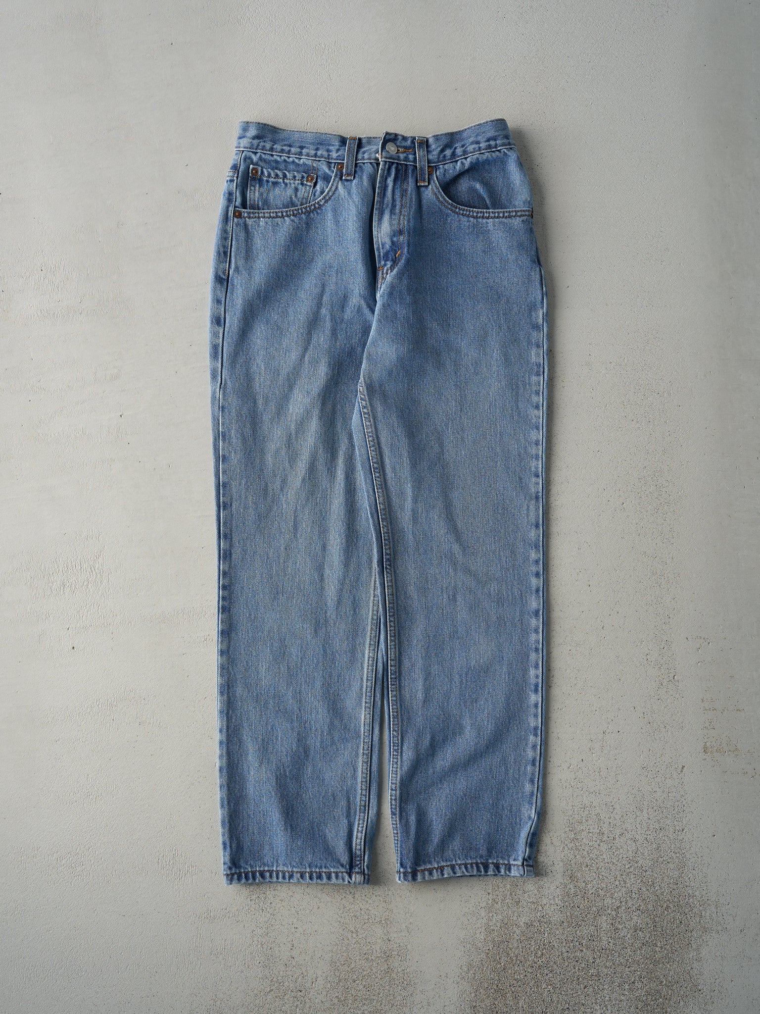 Vintage Y2K Light Wash Levi's Slim Fit Jeans (30x29)