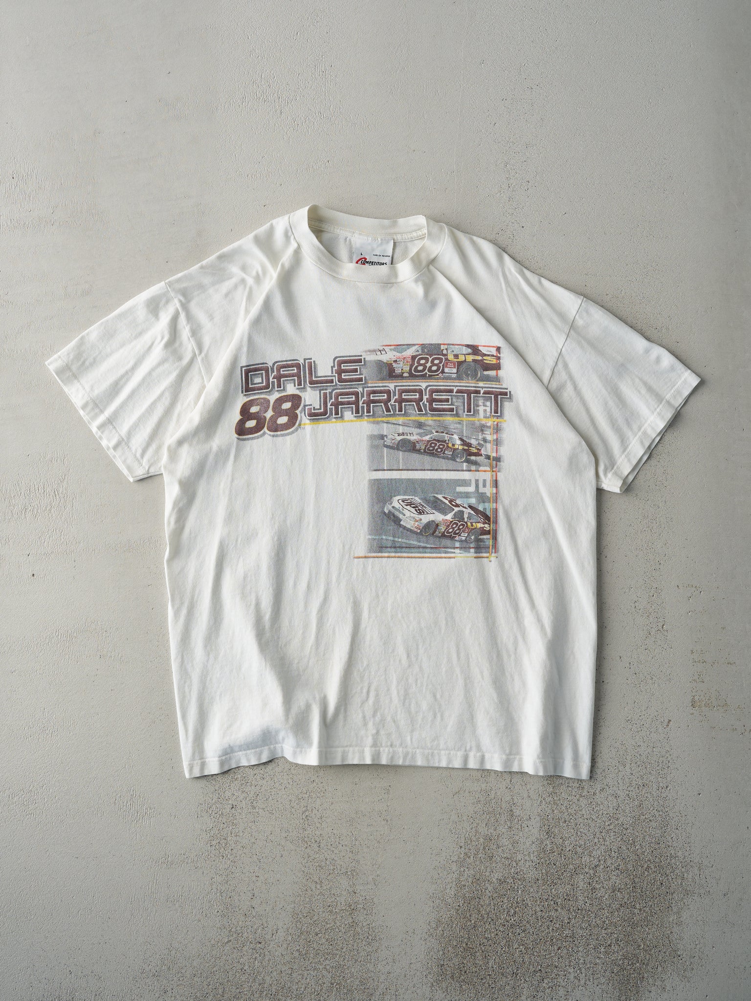 Vintage 02' White Dale Jarrett 88 Nascar Racing Tee (M)