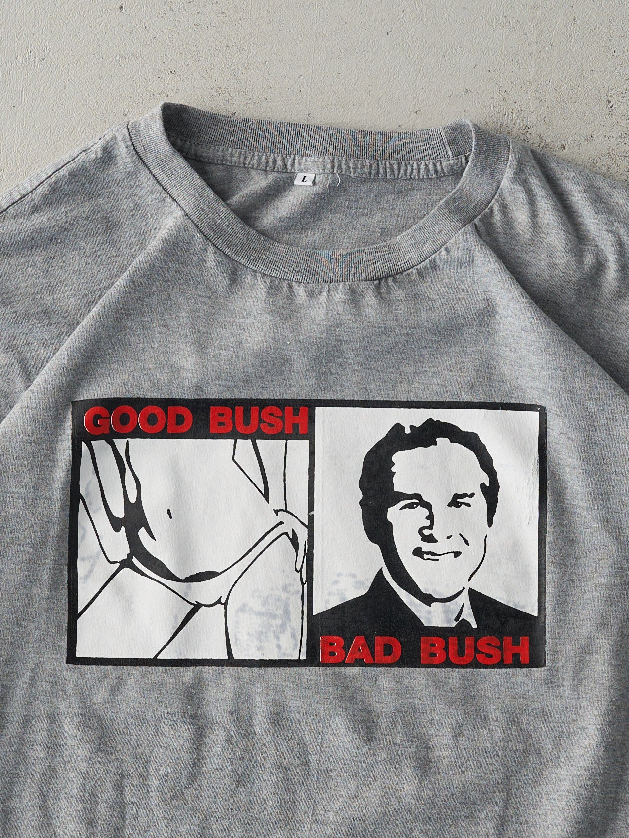 Vintage Y2K Grey "Good Bush, Bad Bush" Tee (M)