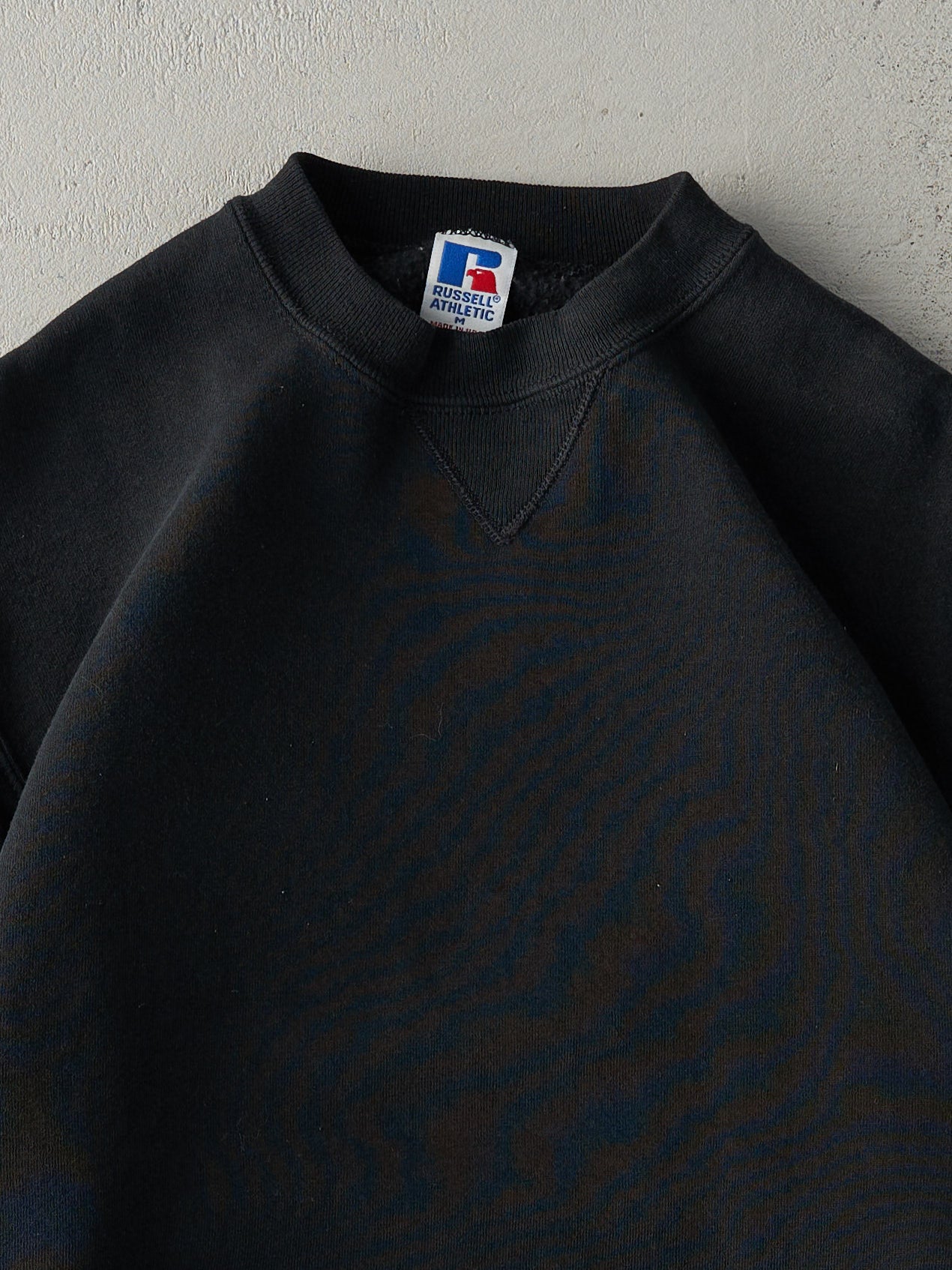 Vintage 90s Black Russell Athletic Blank Crewneck (M)