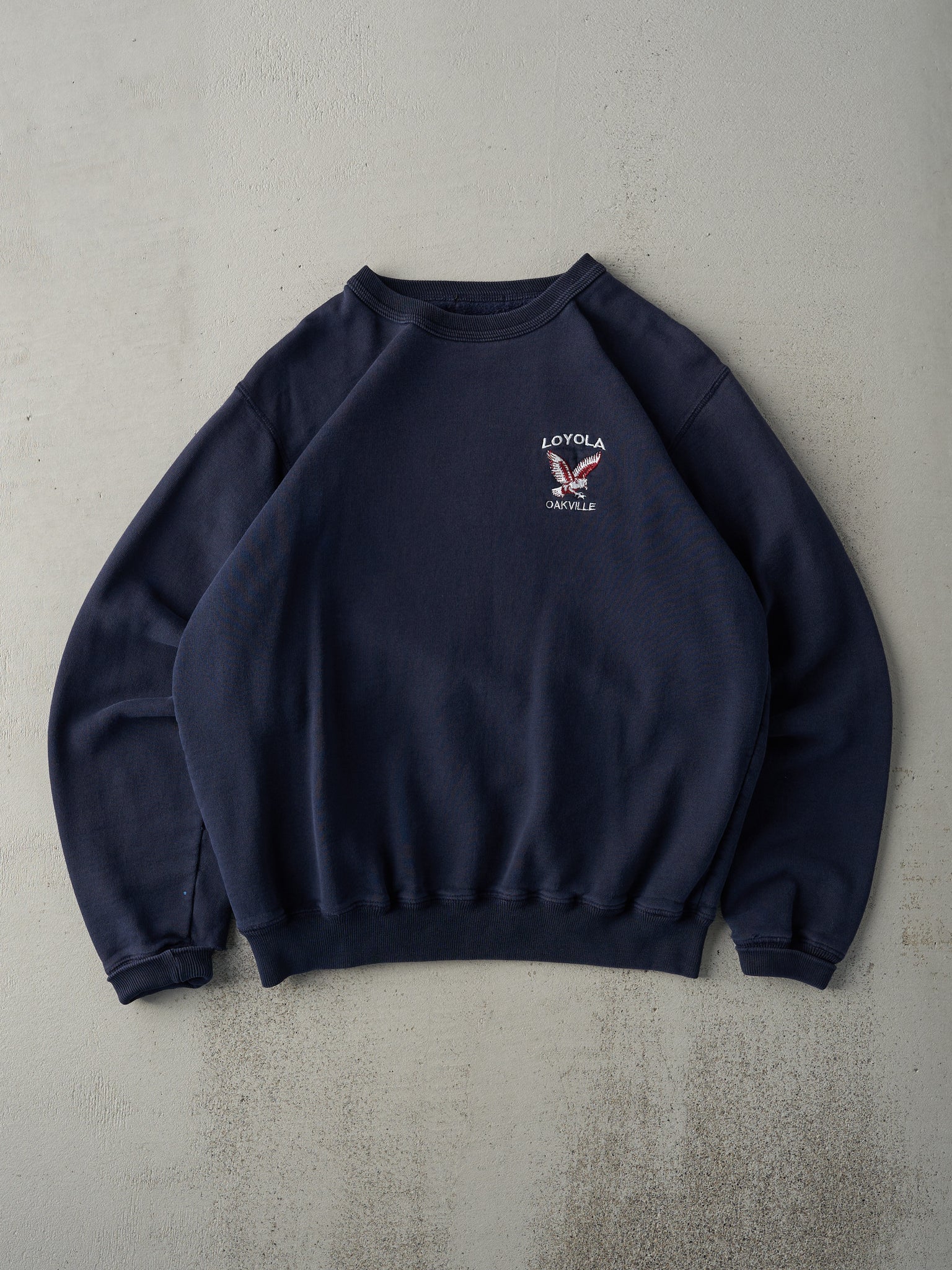 Vintage Y2K Navy Blue Loyola Oakville Embroidered Crewneck (M ...