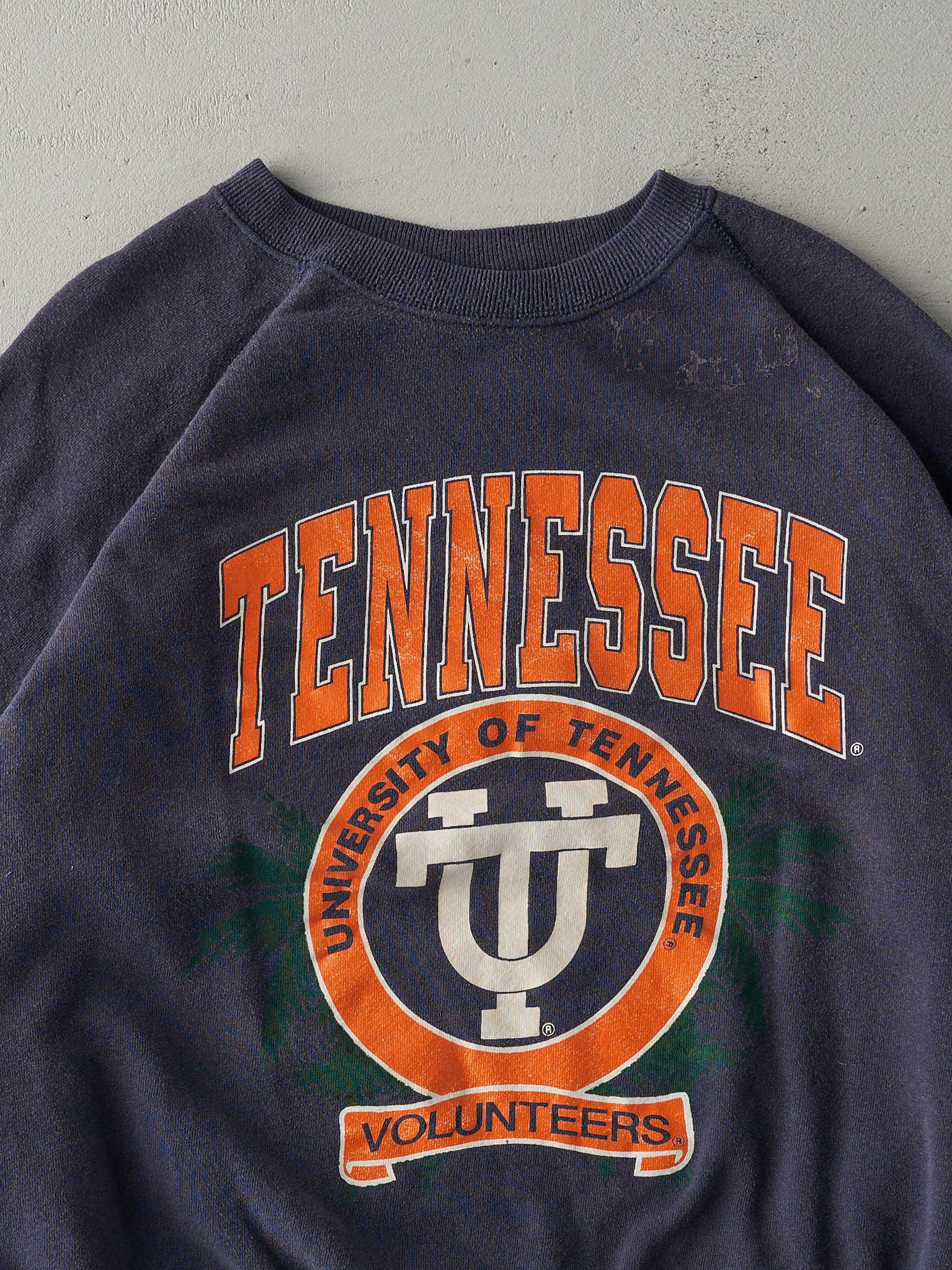 Vintage 90s Navy University of Tennessee Volunteers Boxy Crewneck (L)