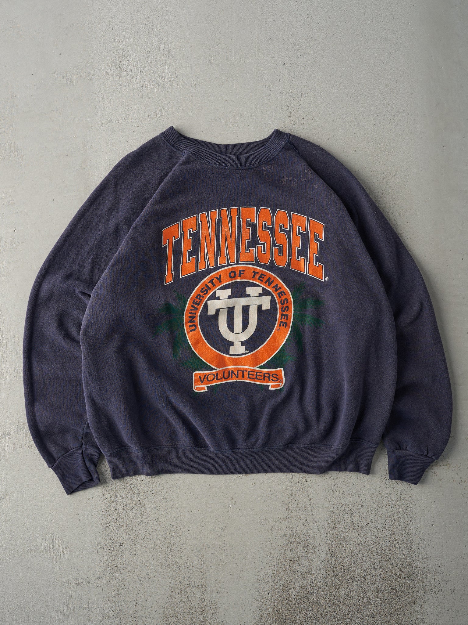 Vintage 90s Navy University of Tennessee Volunteers Boxy Crewneck (L)