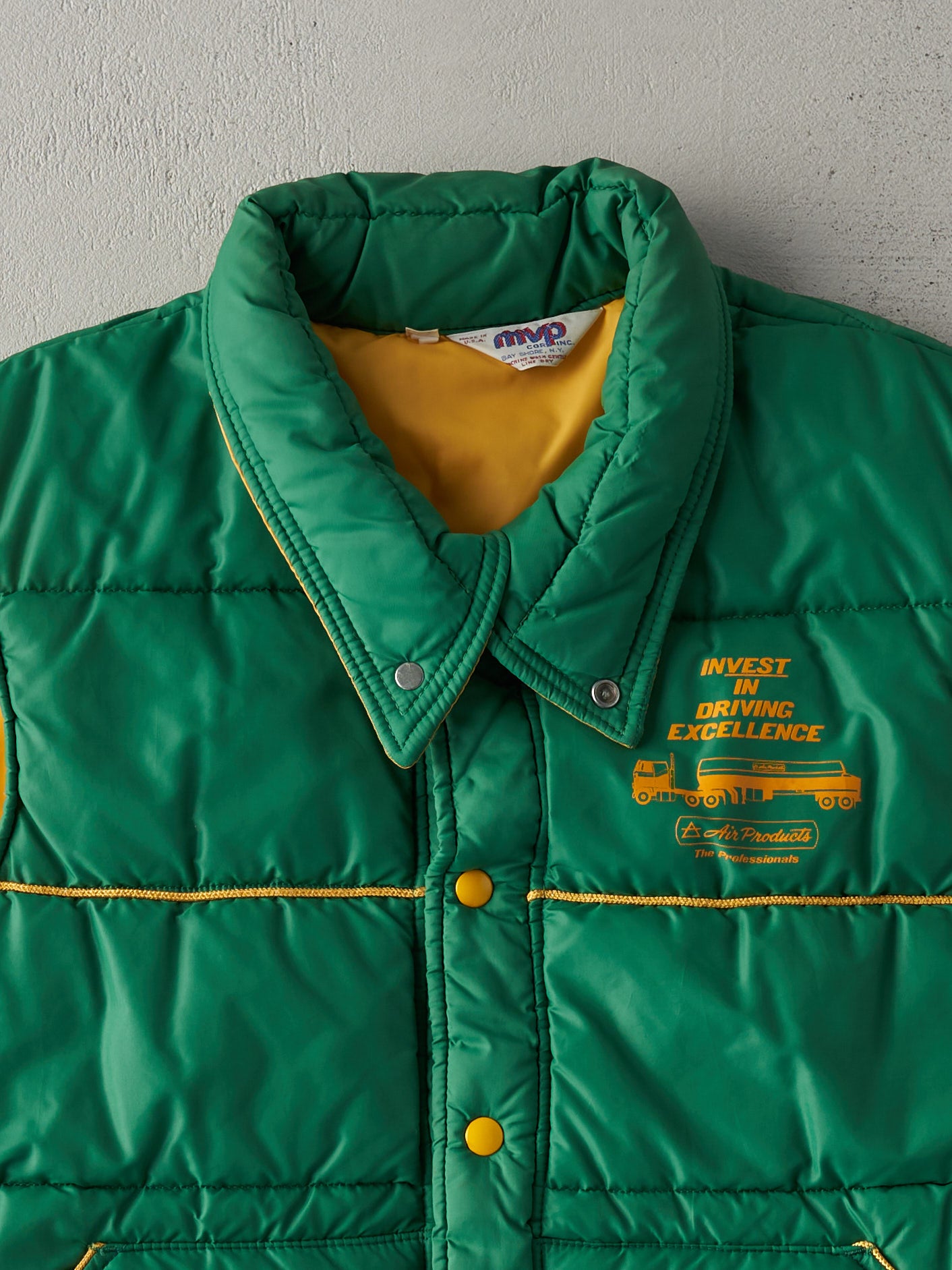 Vintage 70s Green Invest in Driving Excellence Puffer Vest (M)