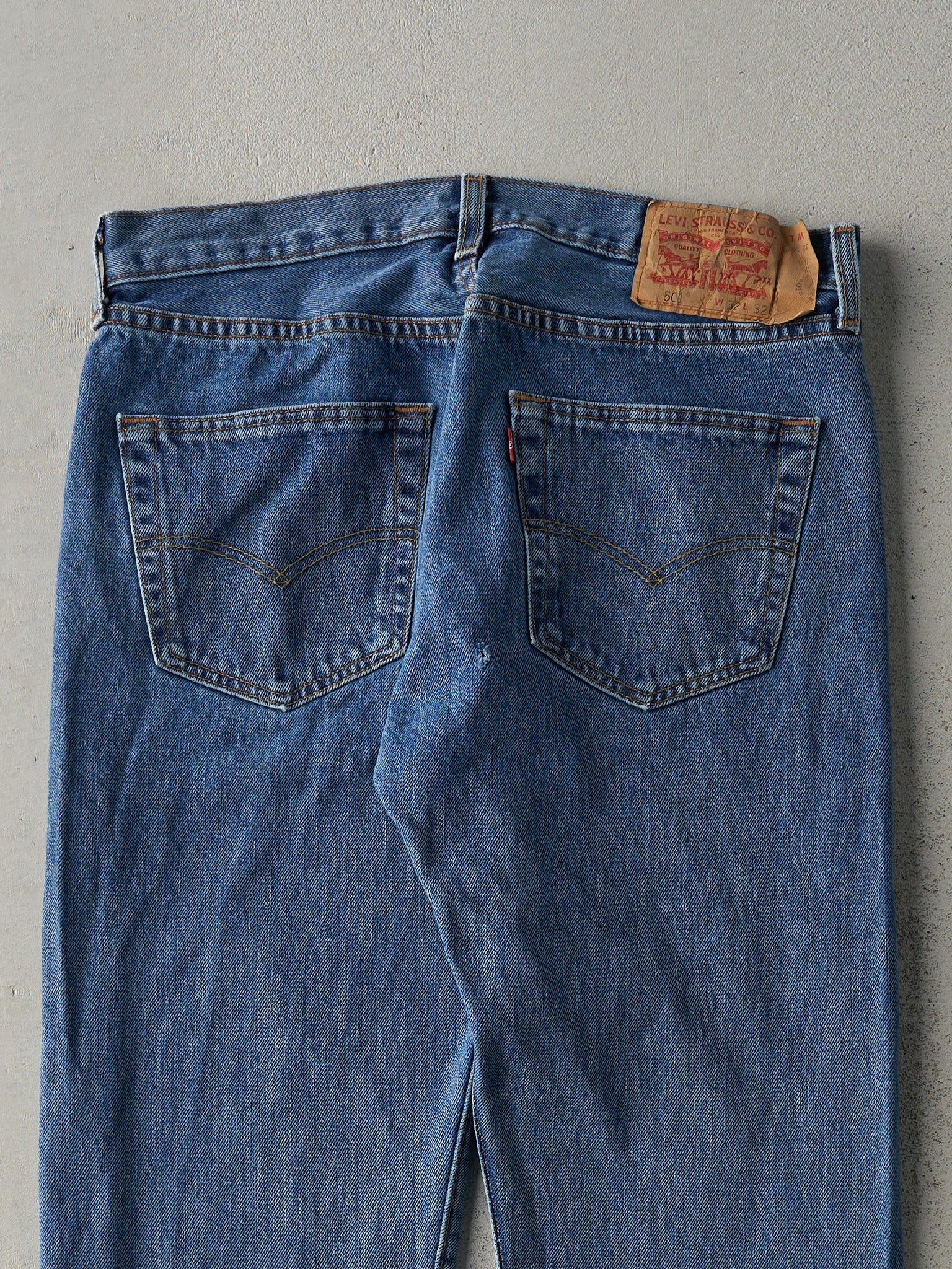 Vintage Y2K Mid Wash Levi's 501 Jeans (32x31)