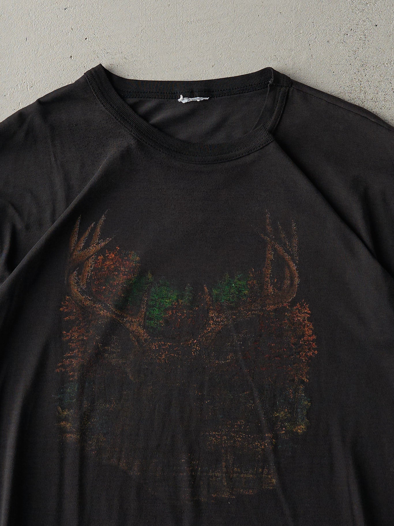 Vintage Y2K Black Faded Nature Scene Tee (M/L)