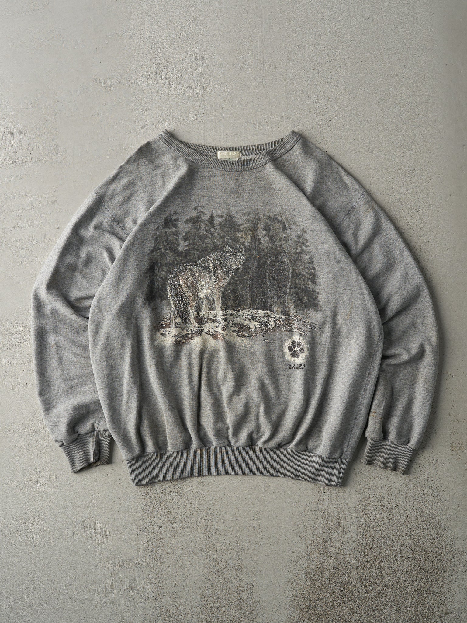 Vintage 90s Grey Wolf Scene Crewneck (L)