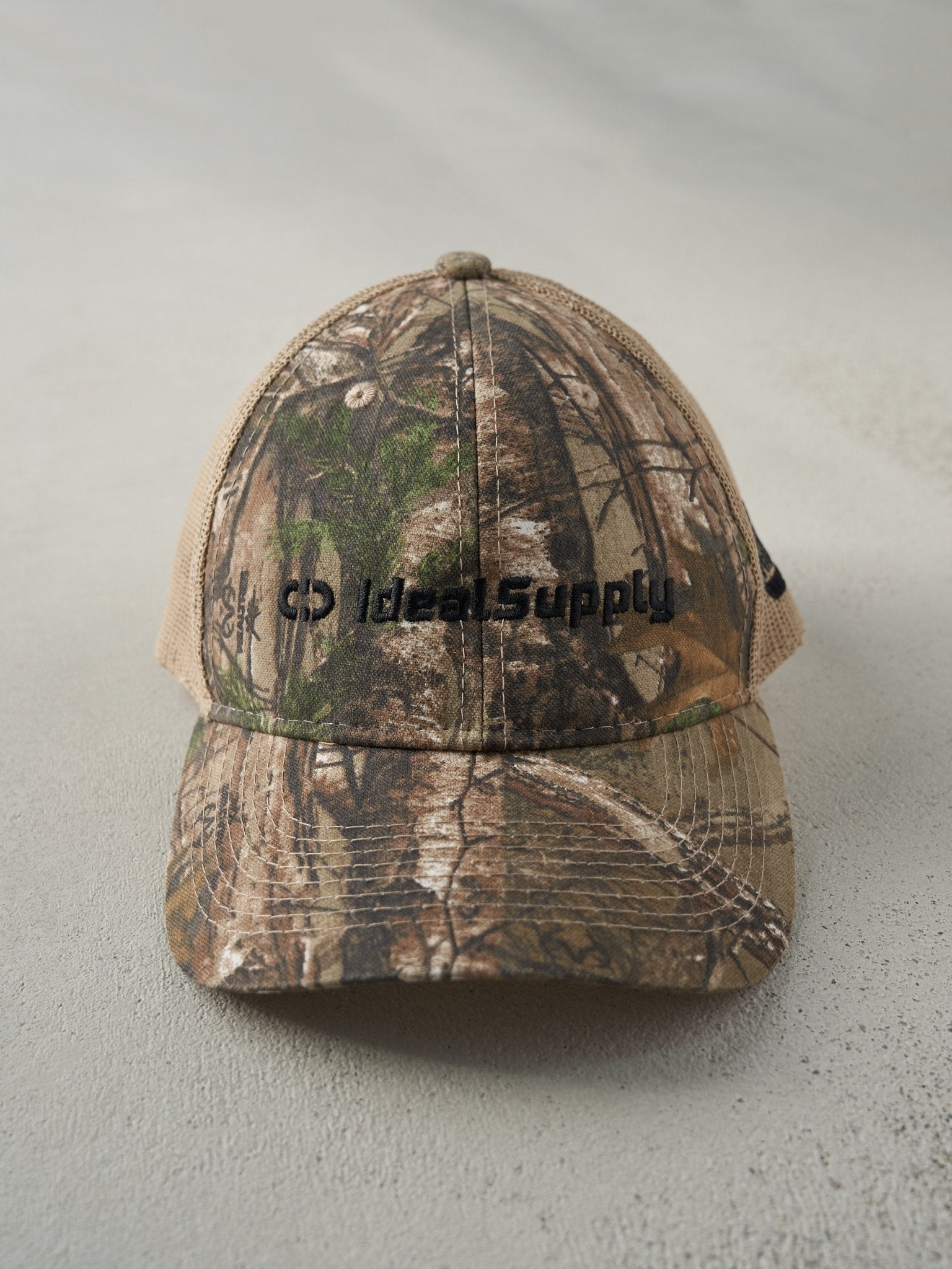 Vintage Y2K Brown Camo Realtree x Napa Embroidered Logo Trucker Hat