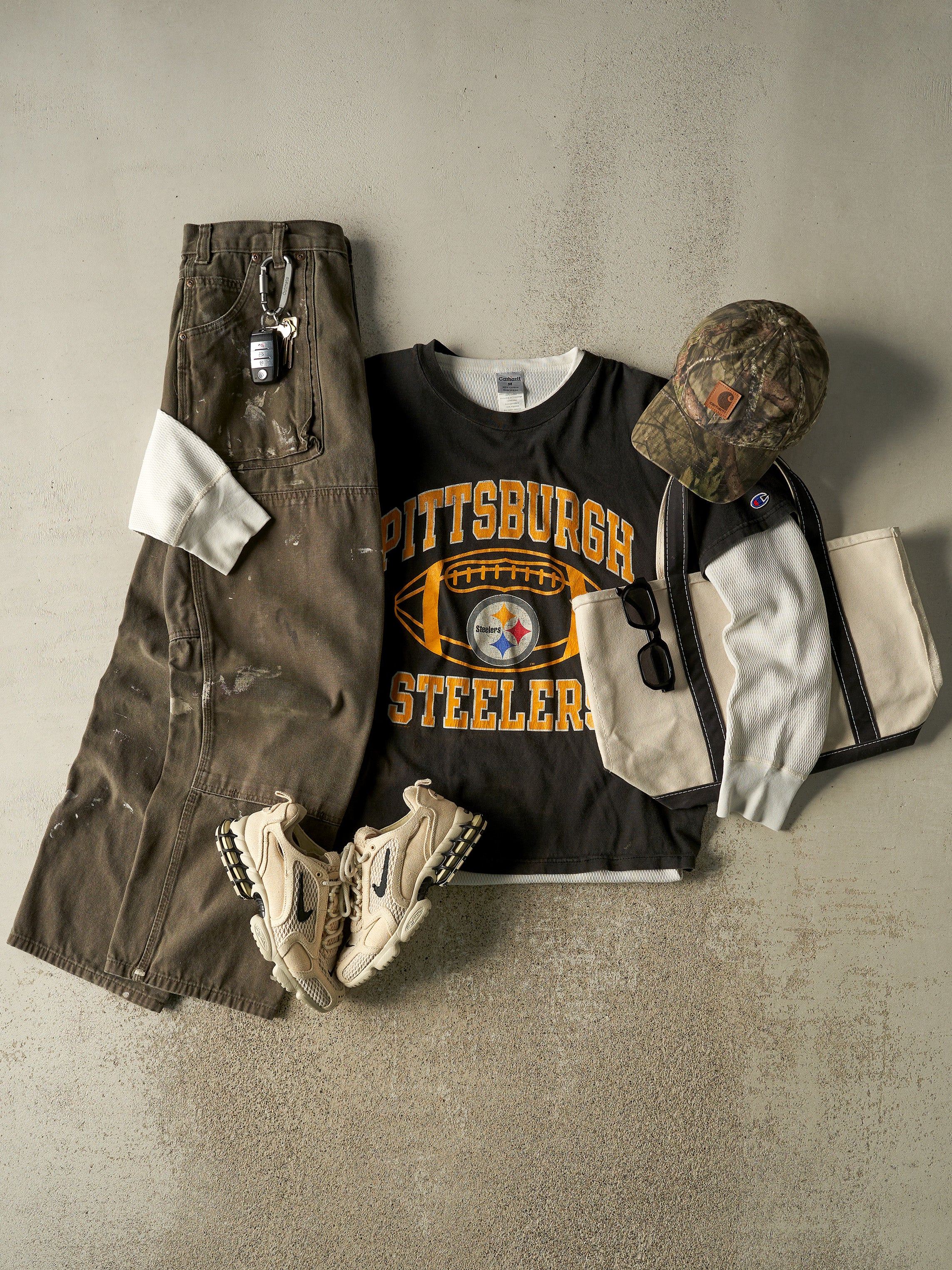 Vintage 96' Sun Faded Black Pittsburgh Steelers Tee (M/L)