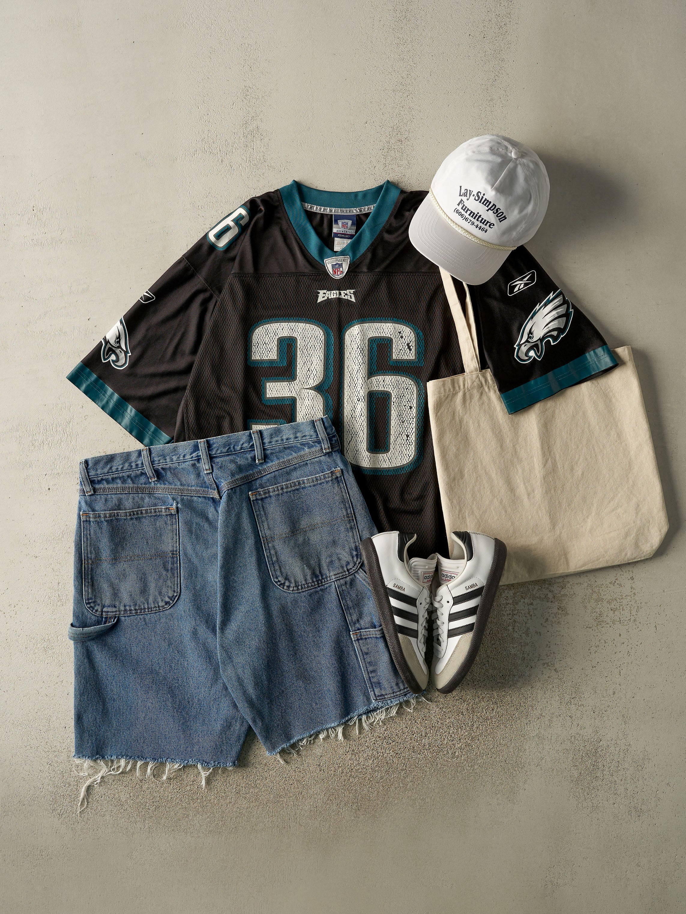 Vintage Y2K Black Philadelphia Eagles #36 Demarco Cropped Jersey (L/XL)