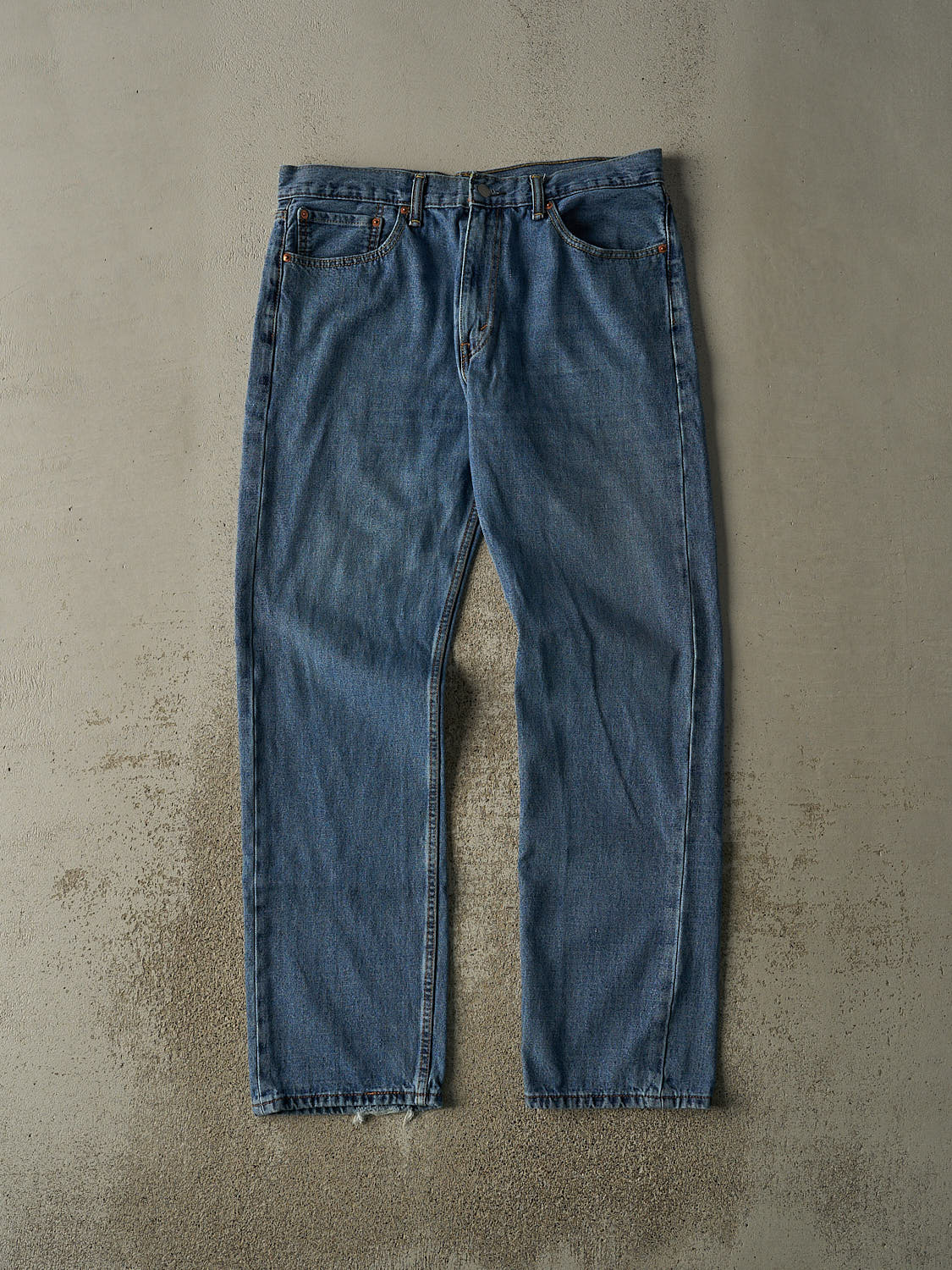 Vintage Y2K Mid Wash Levi's 505 Jeans (36x33)