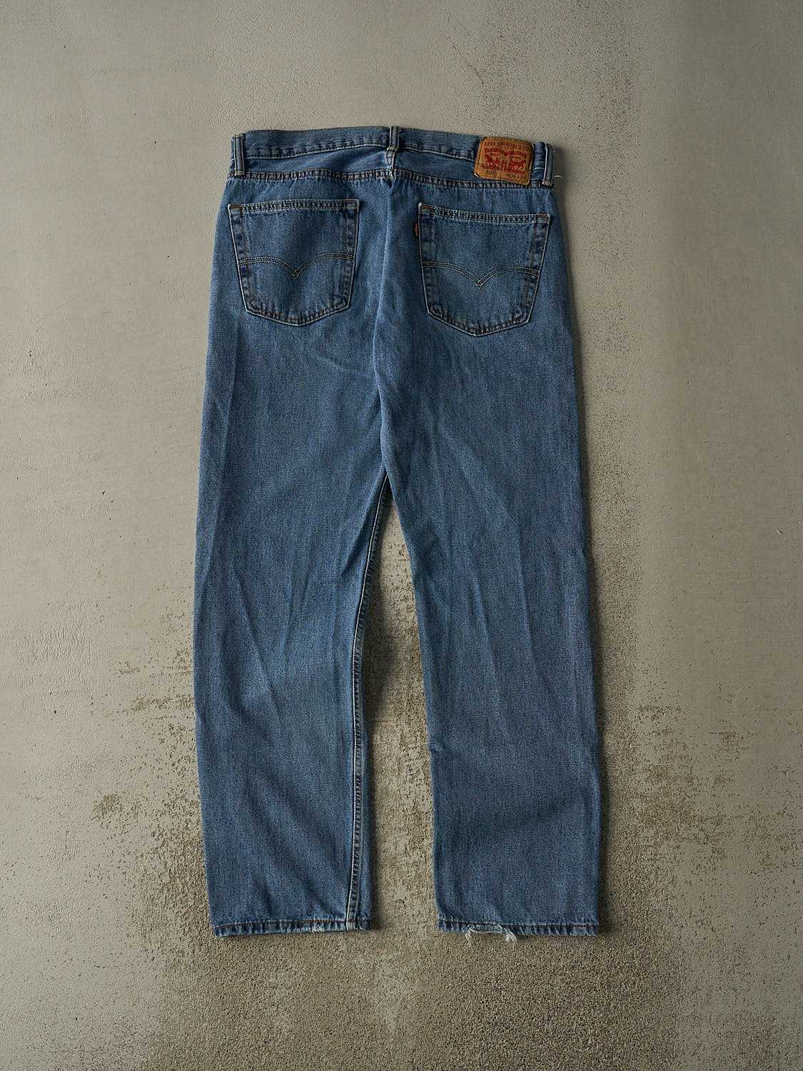 Vintage Y2K Mid Wash Levi's 505 Jeans (36x33)