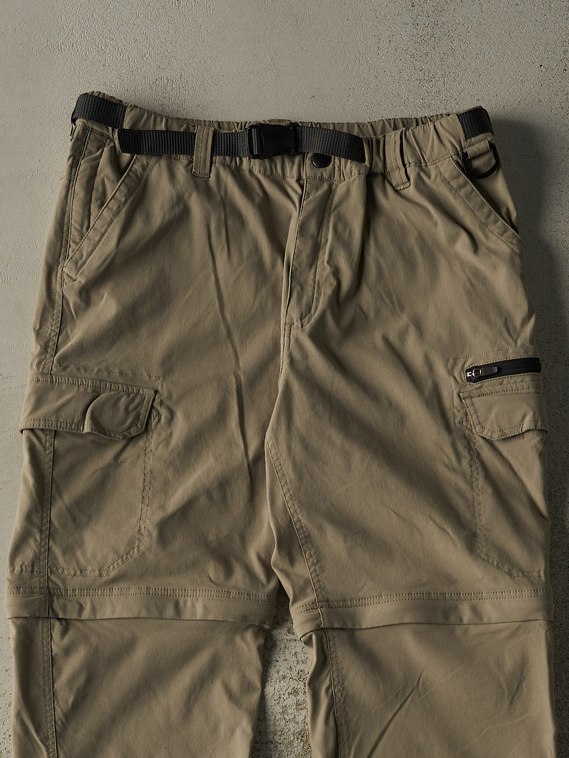 Vintage Y2K Beige BC Clothing Zip Off Cargo Hiking Pants (35x31)