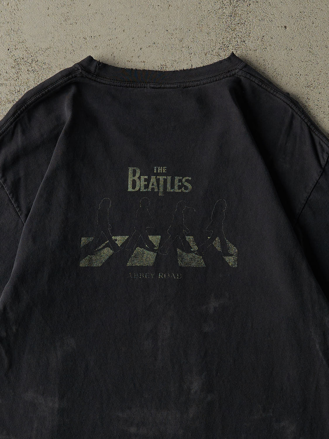 Vintage 90s Faded Black The Beatles Abbey Road Embroidered Tee (M/L)