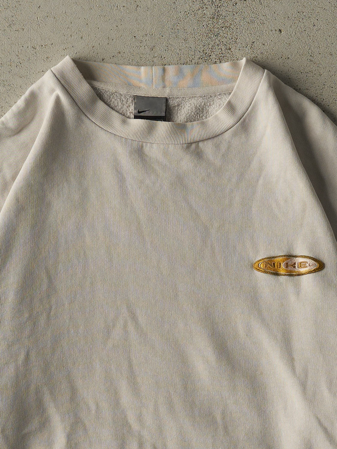 Vintage Y2K Beige Nike Embroidered Boxy Crewneck (M/L)