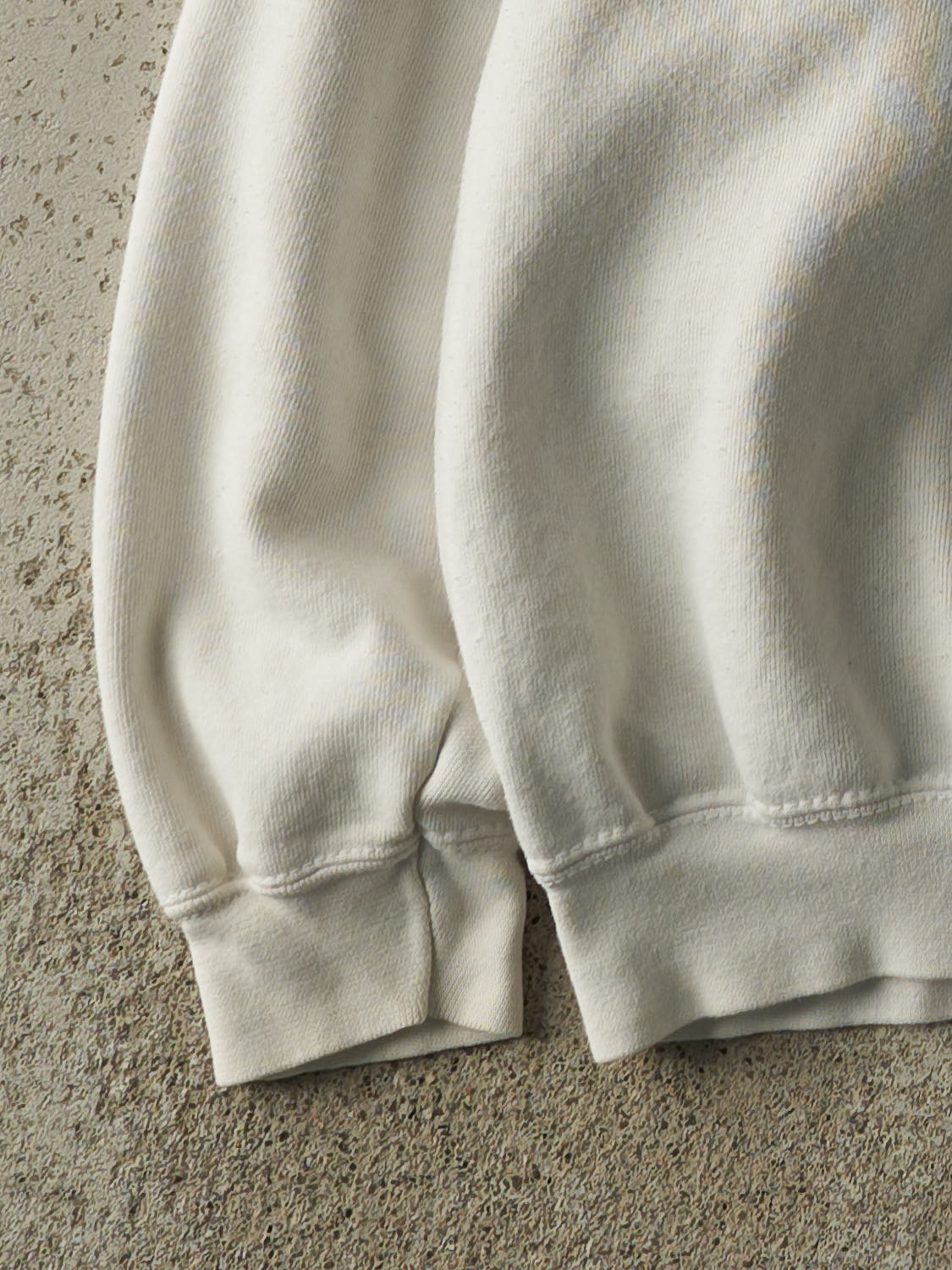 Vintage 90s White Capri Italia Embroidered Crewneck (M/L)