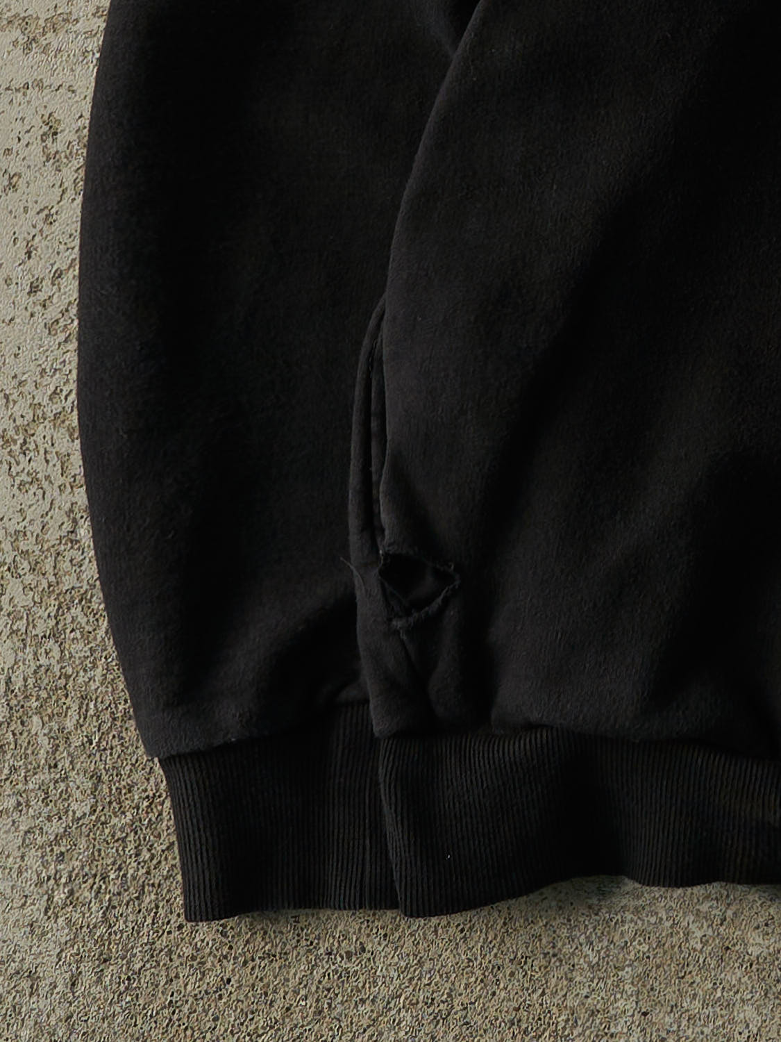 Vintage Y2K Black Oakley Hoodie (S/M)