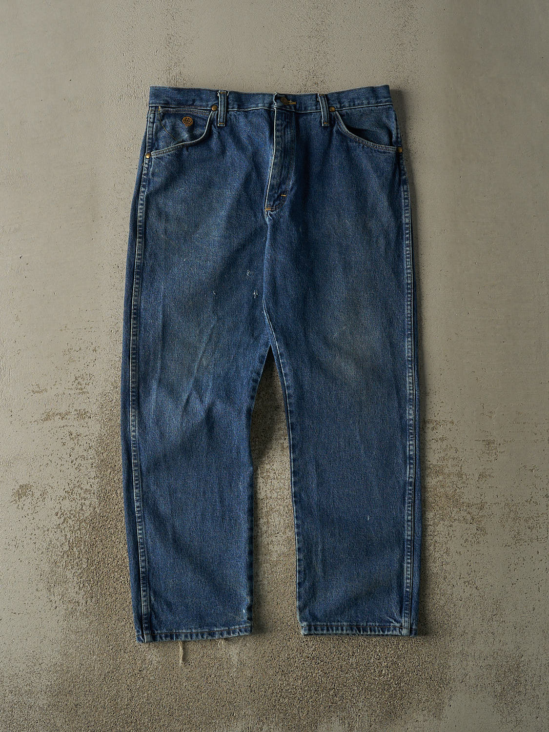 Vintage 80s Mid Wash Wrangler Jeans (35x30)