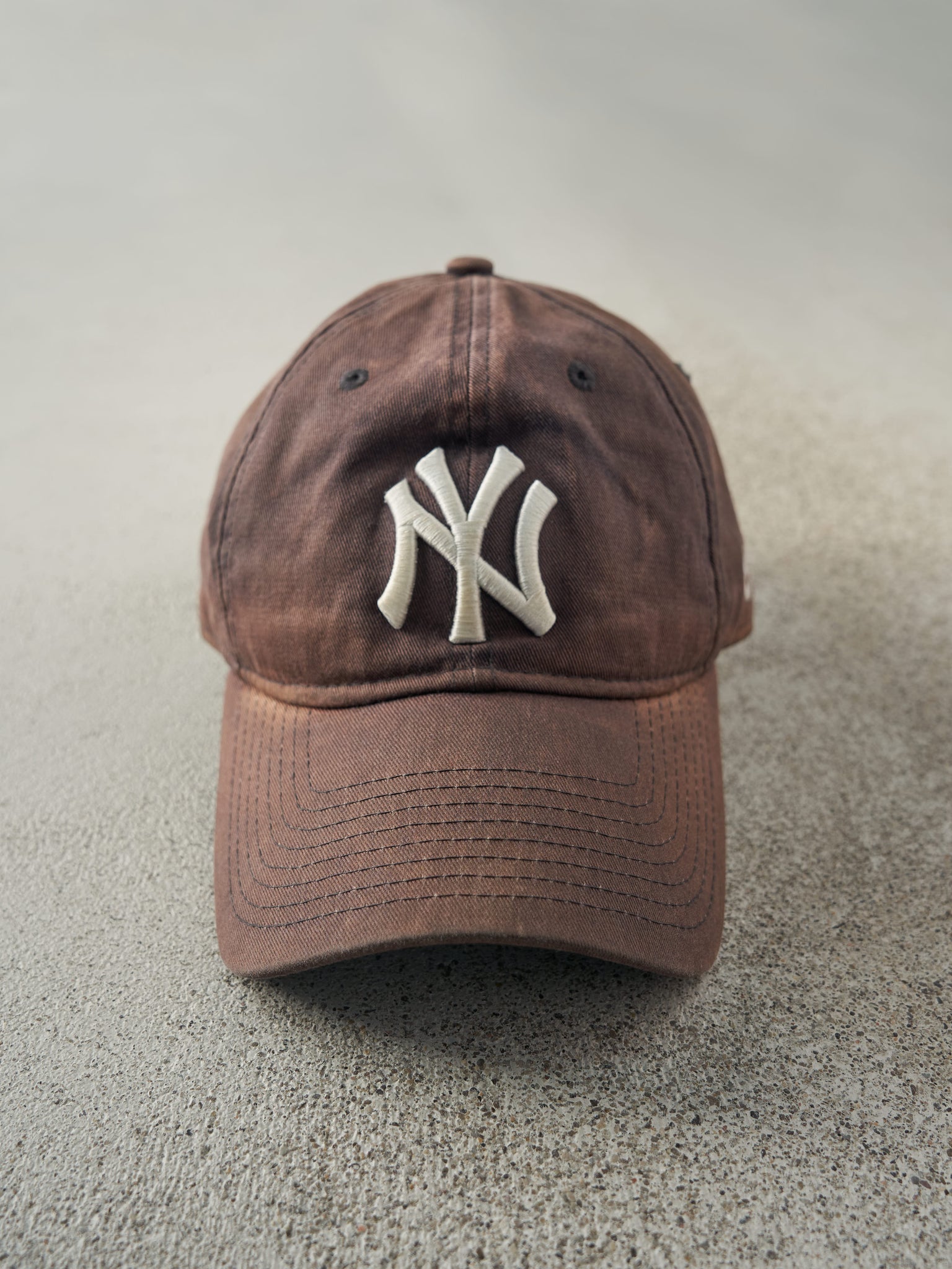 Vintage Y2K Sun Faded Navy New York Yankees Strap Back Hat