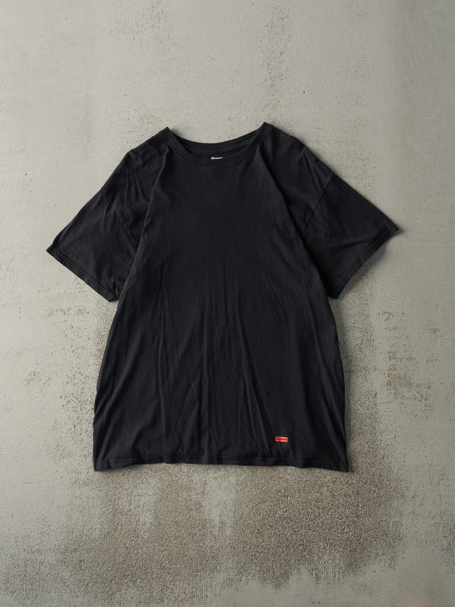 Y2K Black Supreme x Hanes Blank Tee (M)